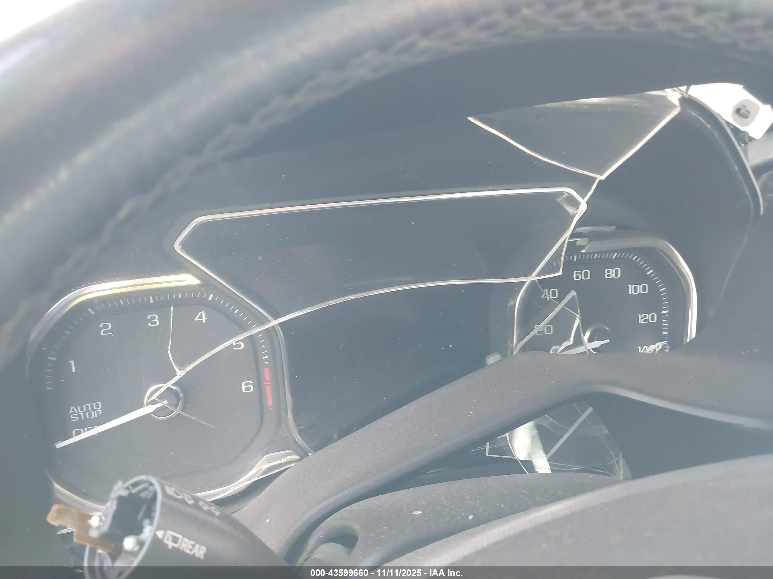 GMC YUKON image 7