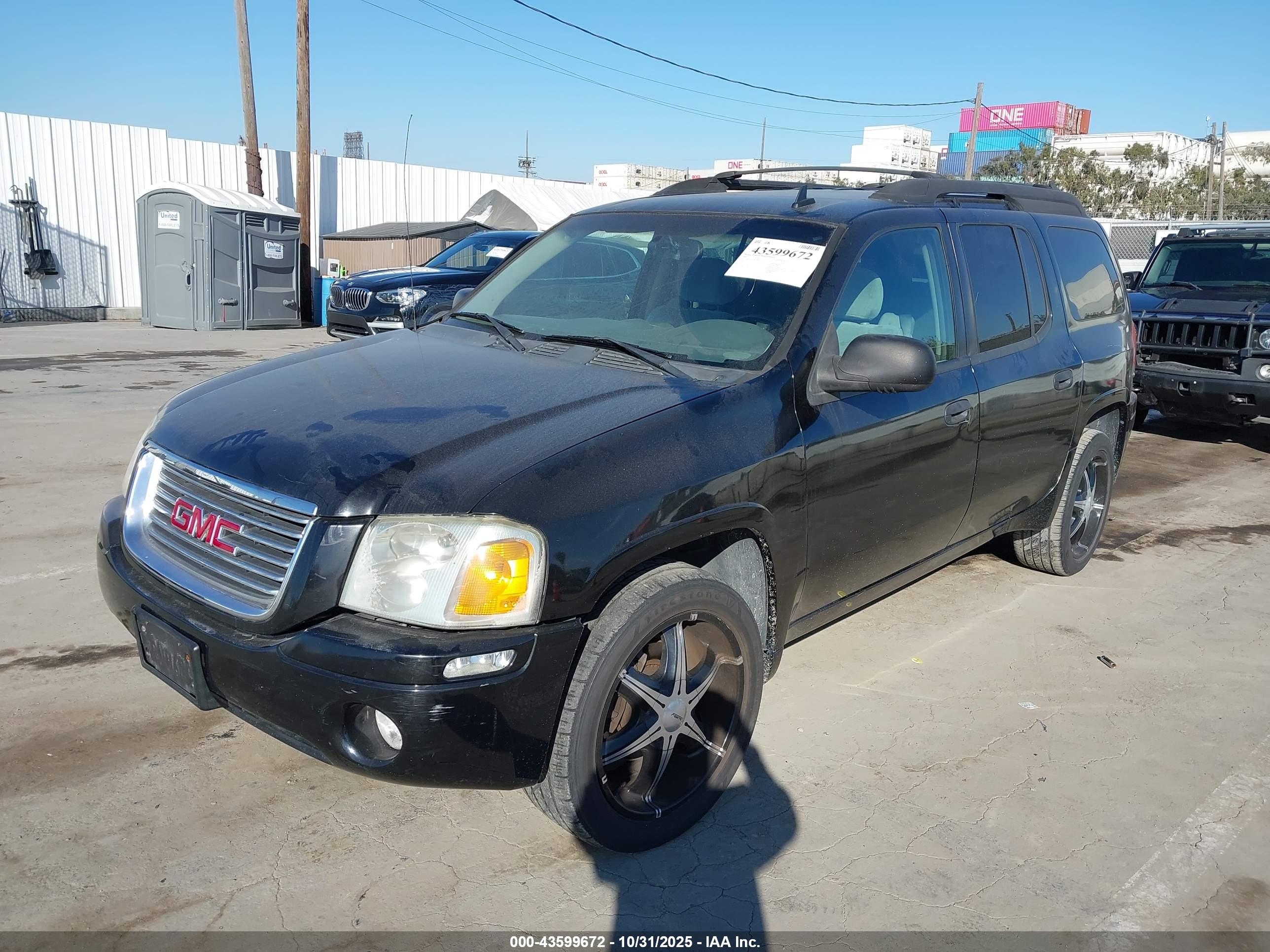 GMC ENVOY image 2