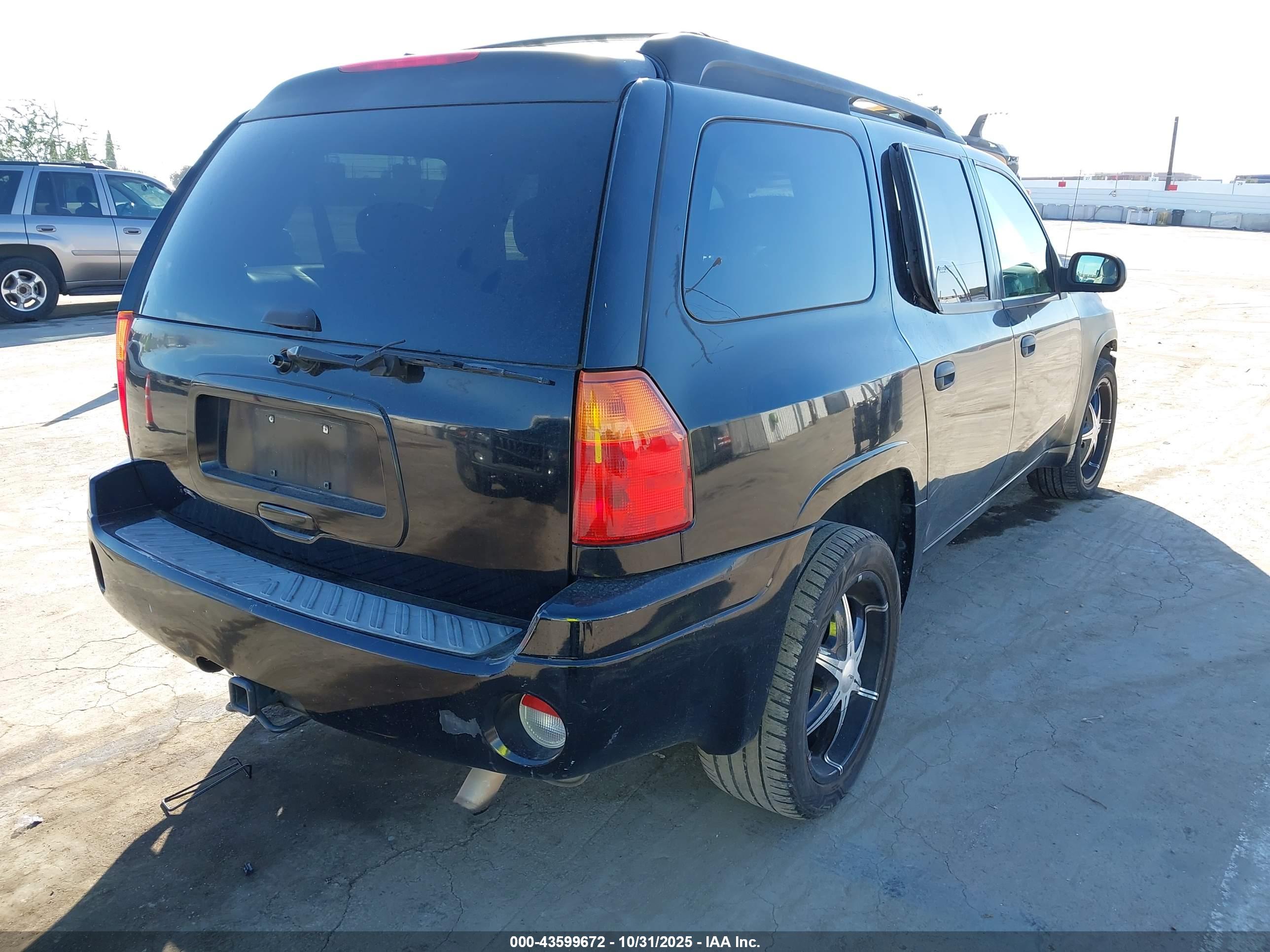 GMC ENVOY image 4