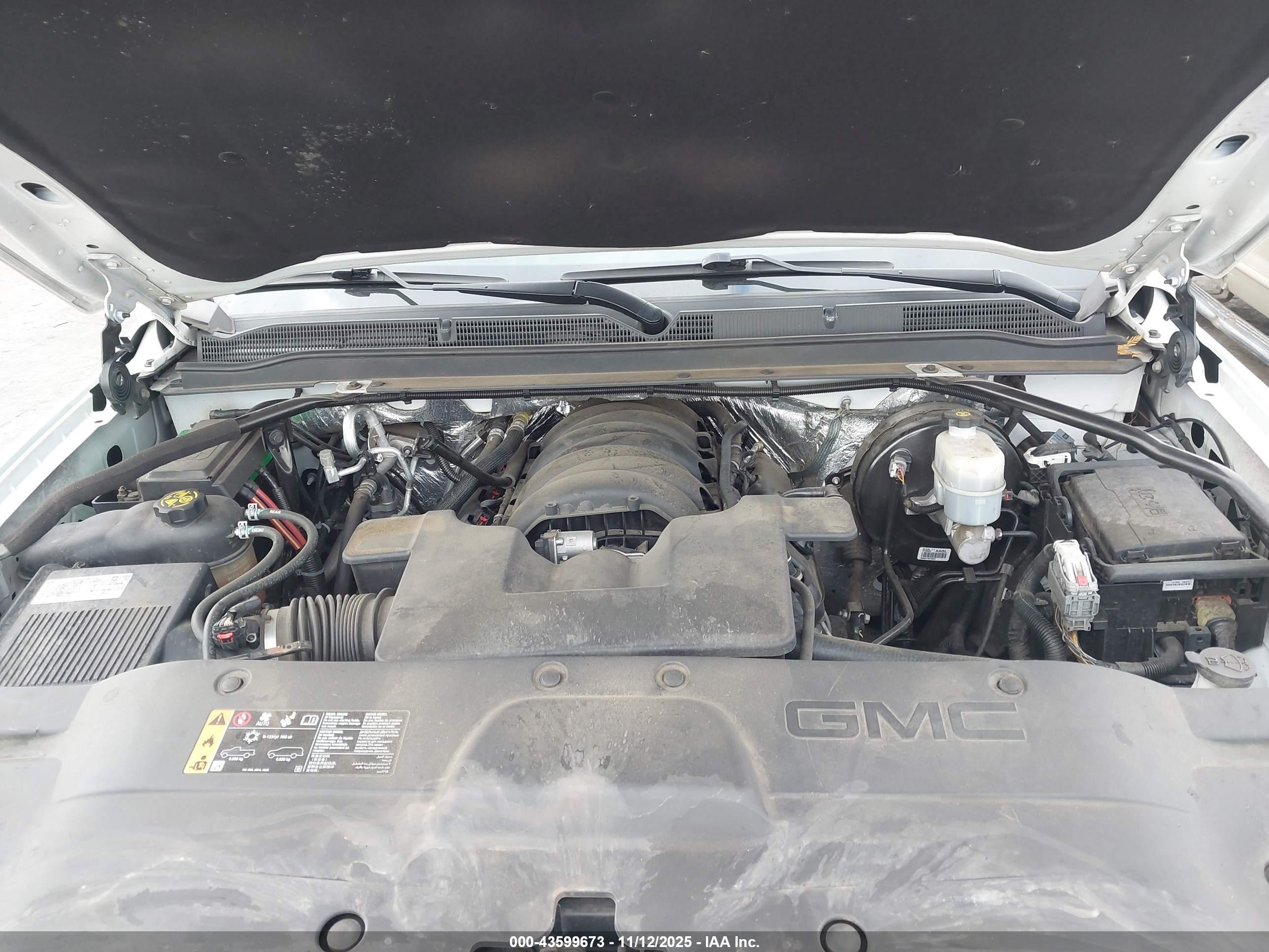 GMC YUKON image 10