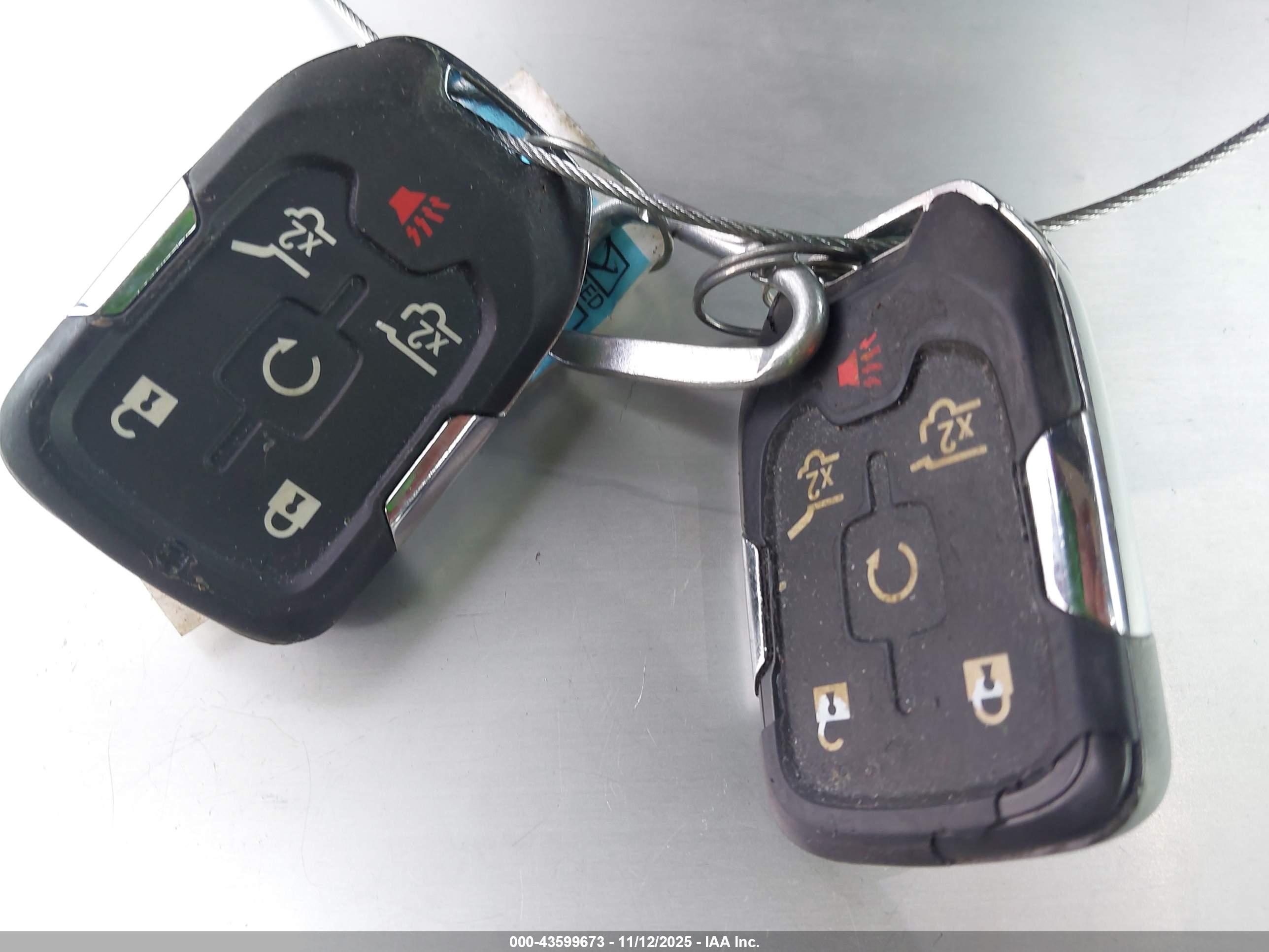 GMC YUKON image 11