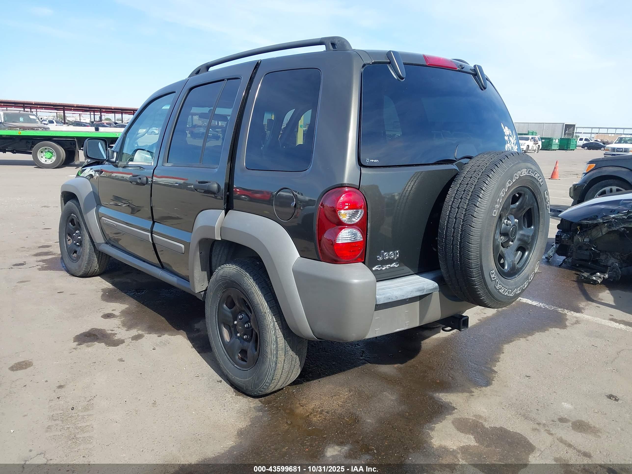 JEEP LIBERTY image 3