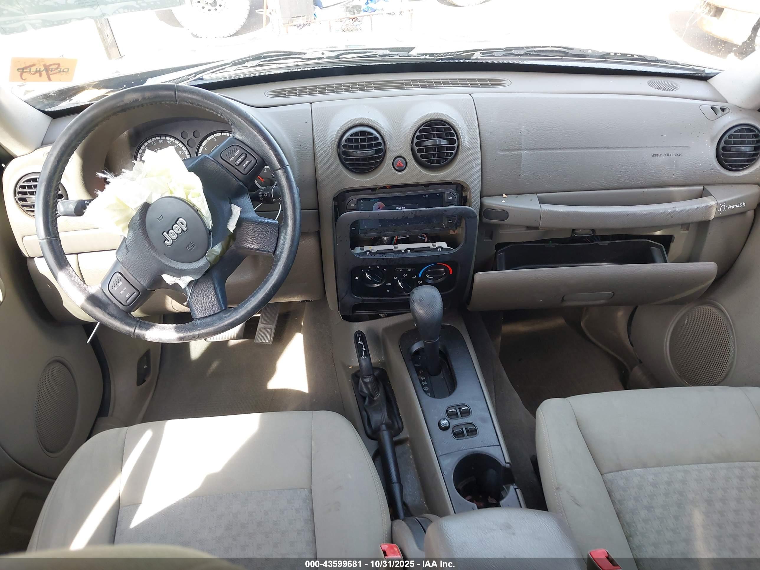 JEEP LIBERTY image 5