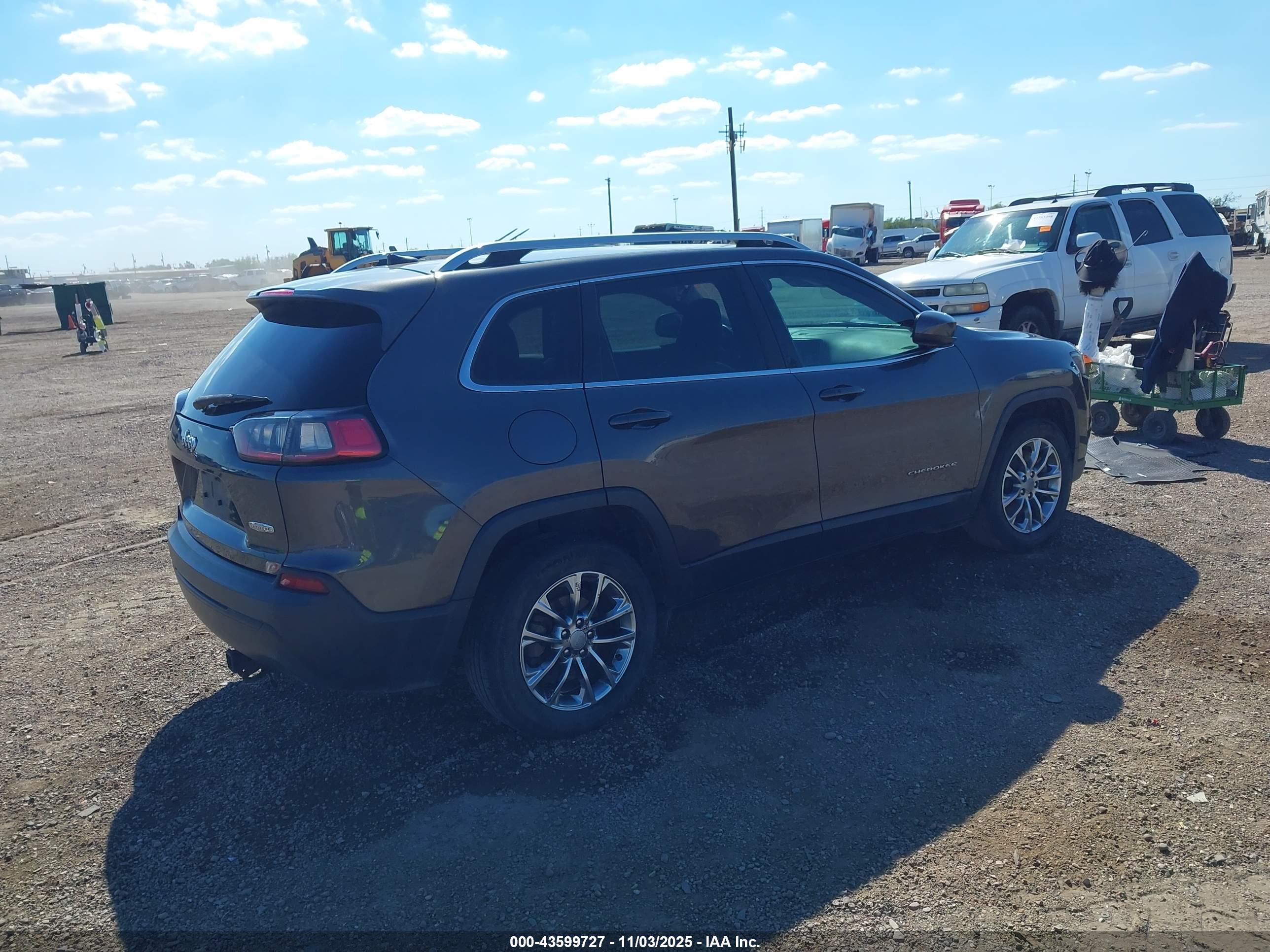JEEP CHEROKEE image 4