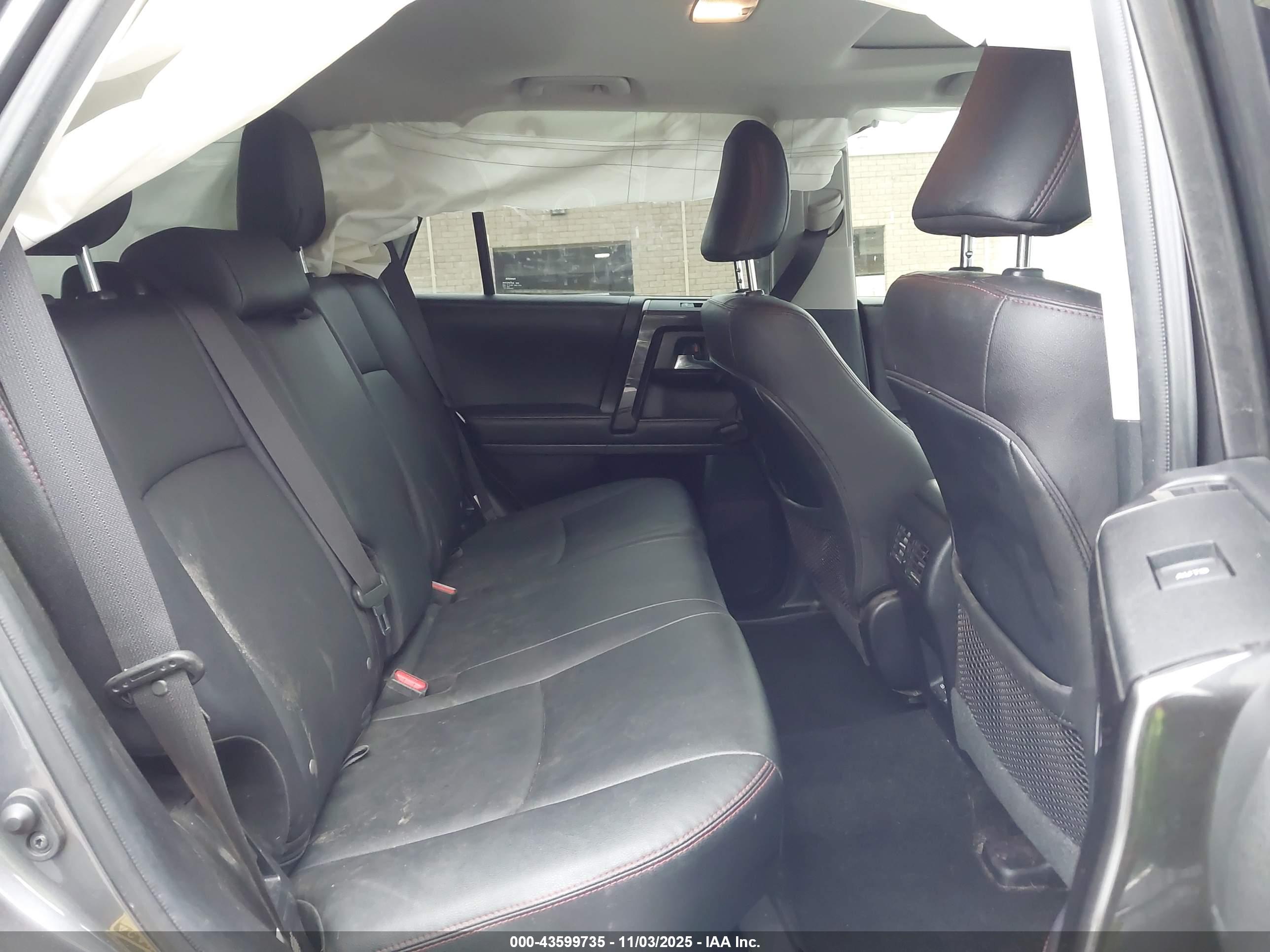 TOYOTA 4RUNNER image 8