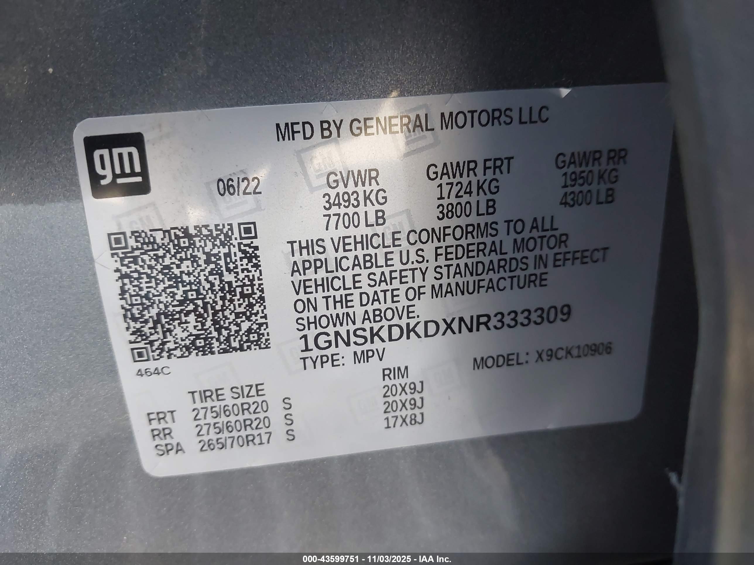 CHEVROLET SUBURBAN image 9