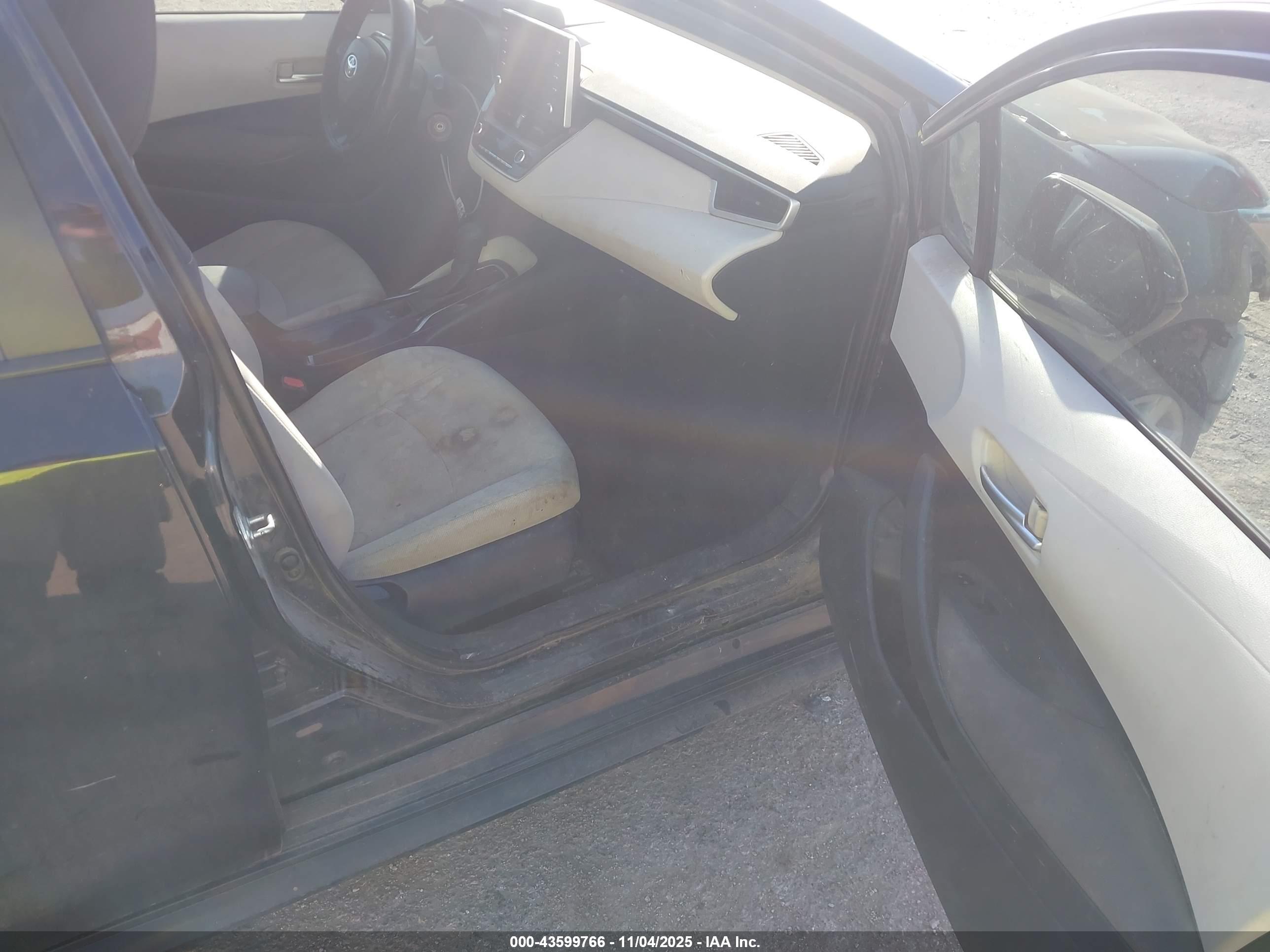 TOYOTA COROLLA image 5