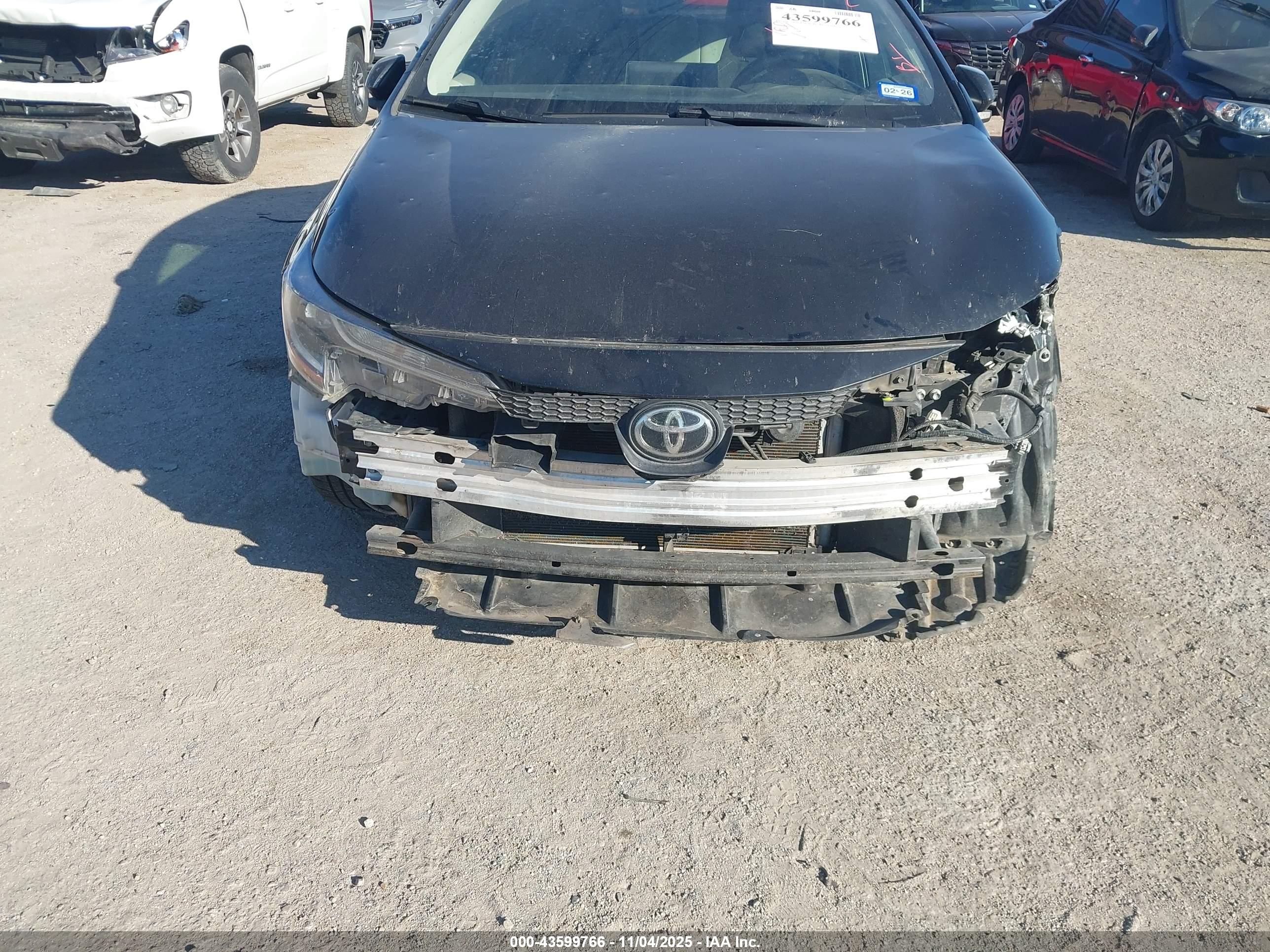 TOYOTA COROLLA image 6
