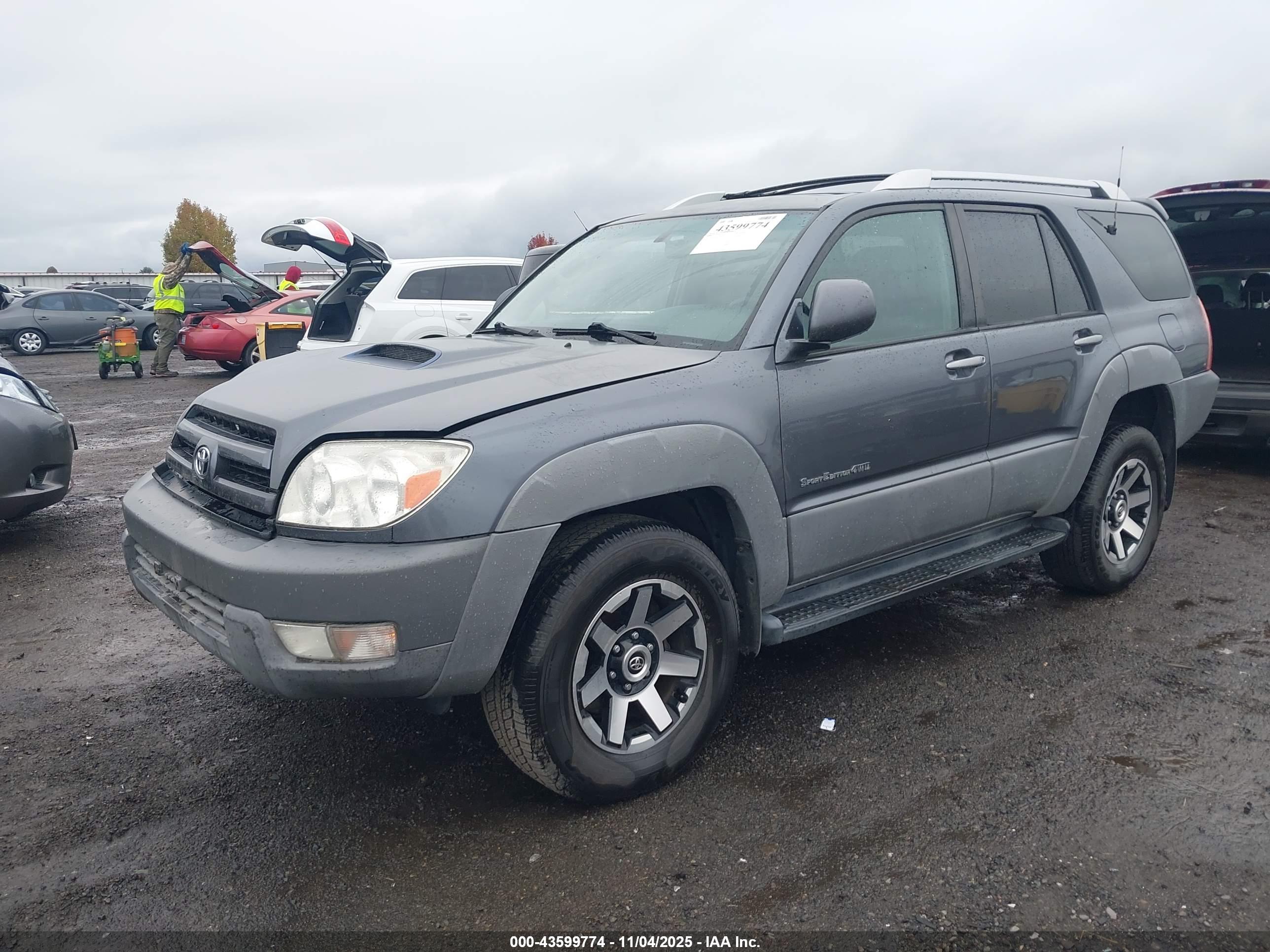 TOYOTA 4RUNNER image 2