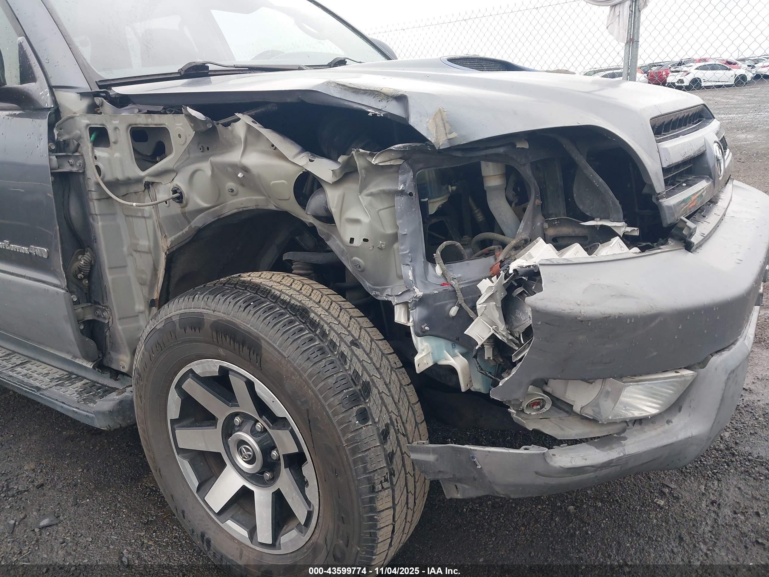 TOYOTA 4RUNNER image 6