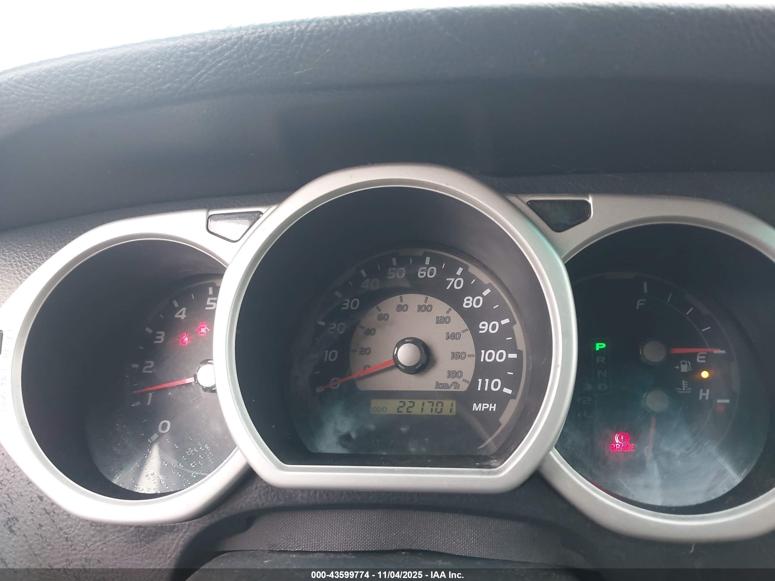 TOYOTA 4RUNNER image 7