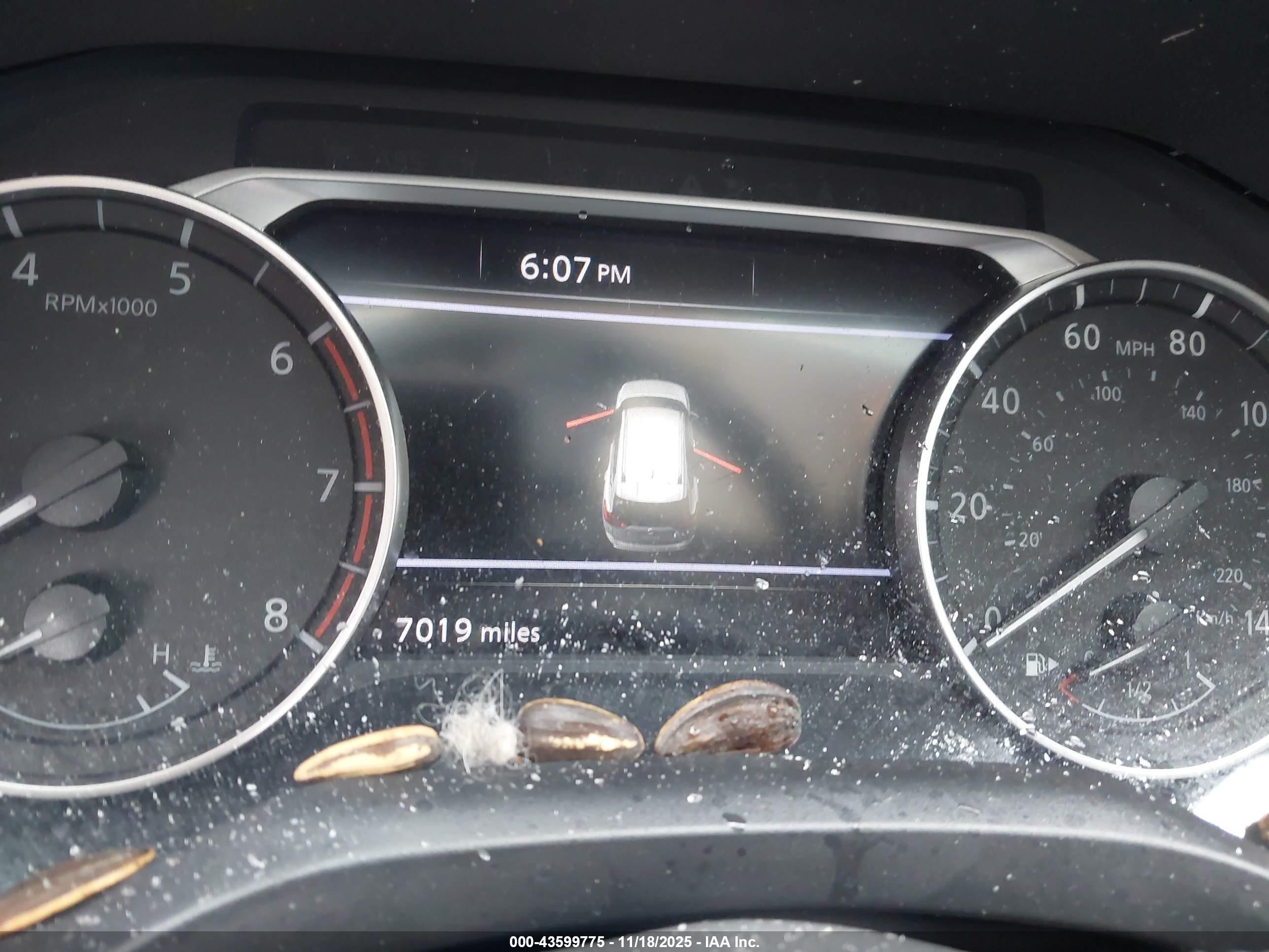 NISSAN ROGUE image 7
