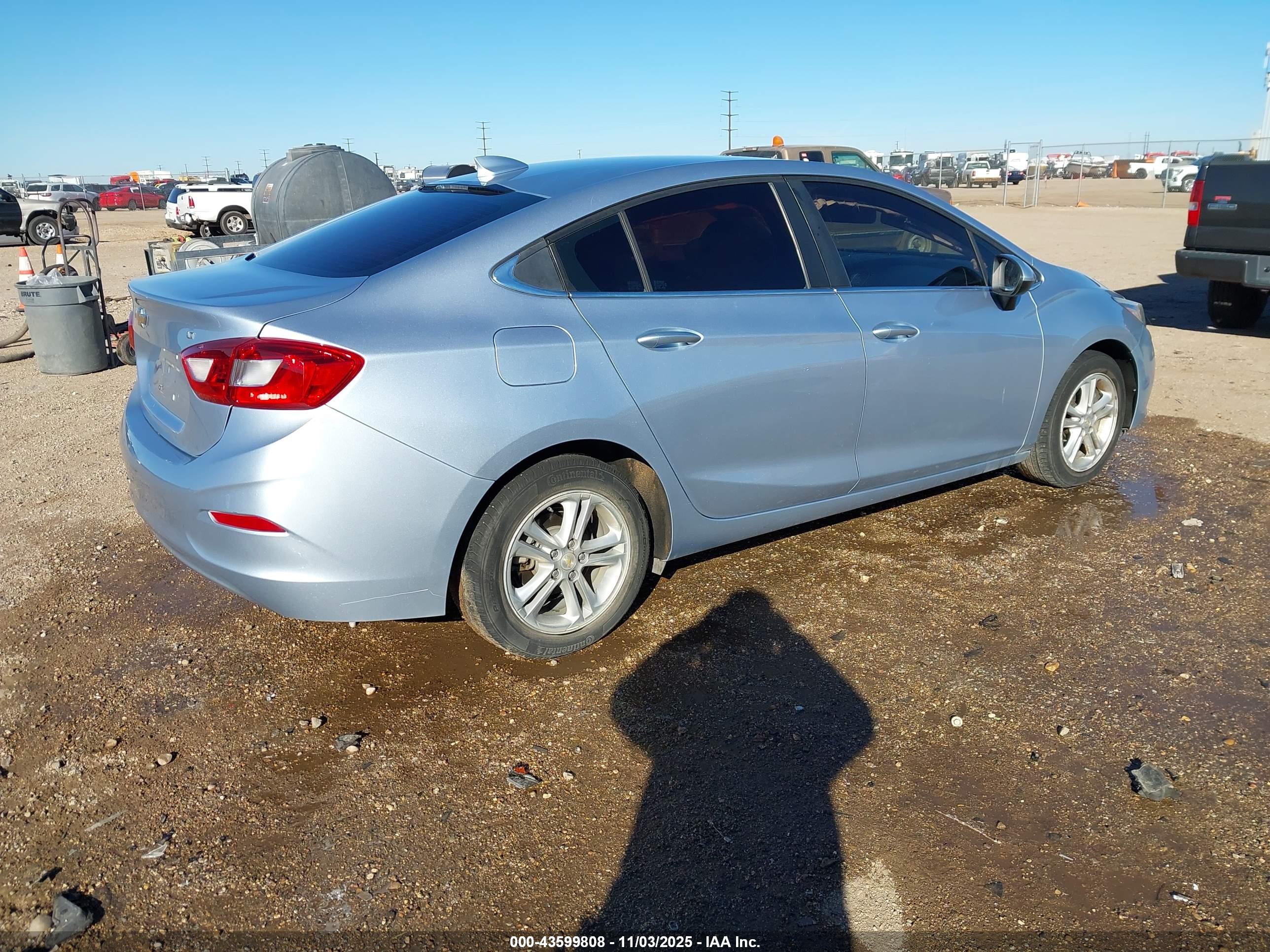CHEVROLET CRUZE image 4