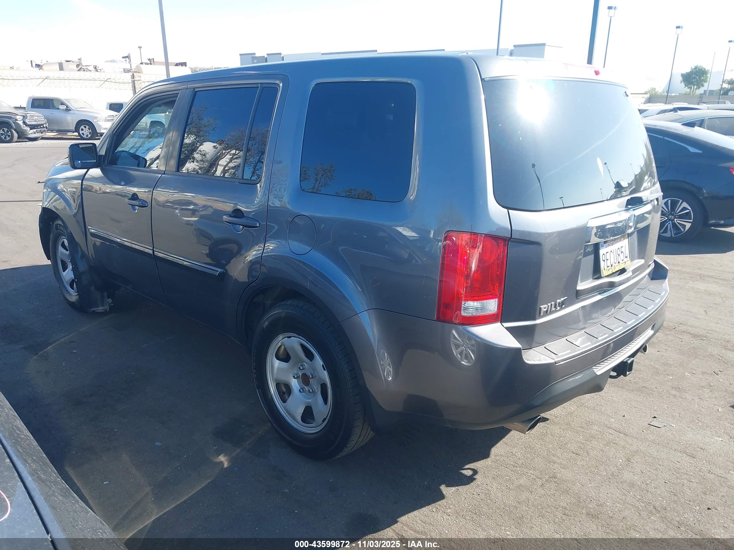 HONDA PILOT image 3