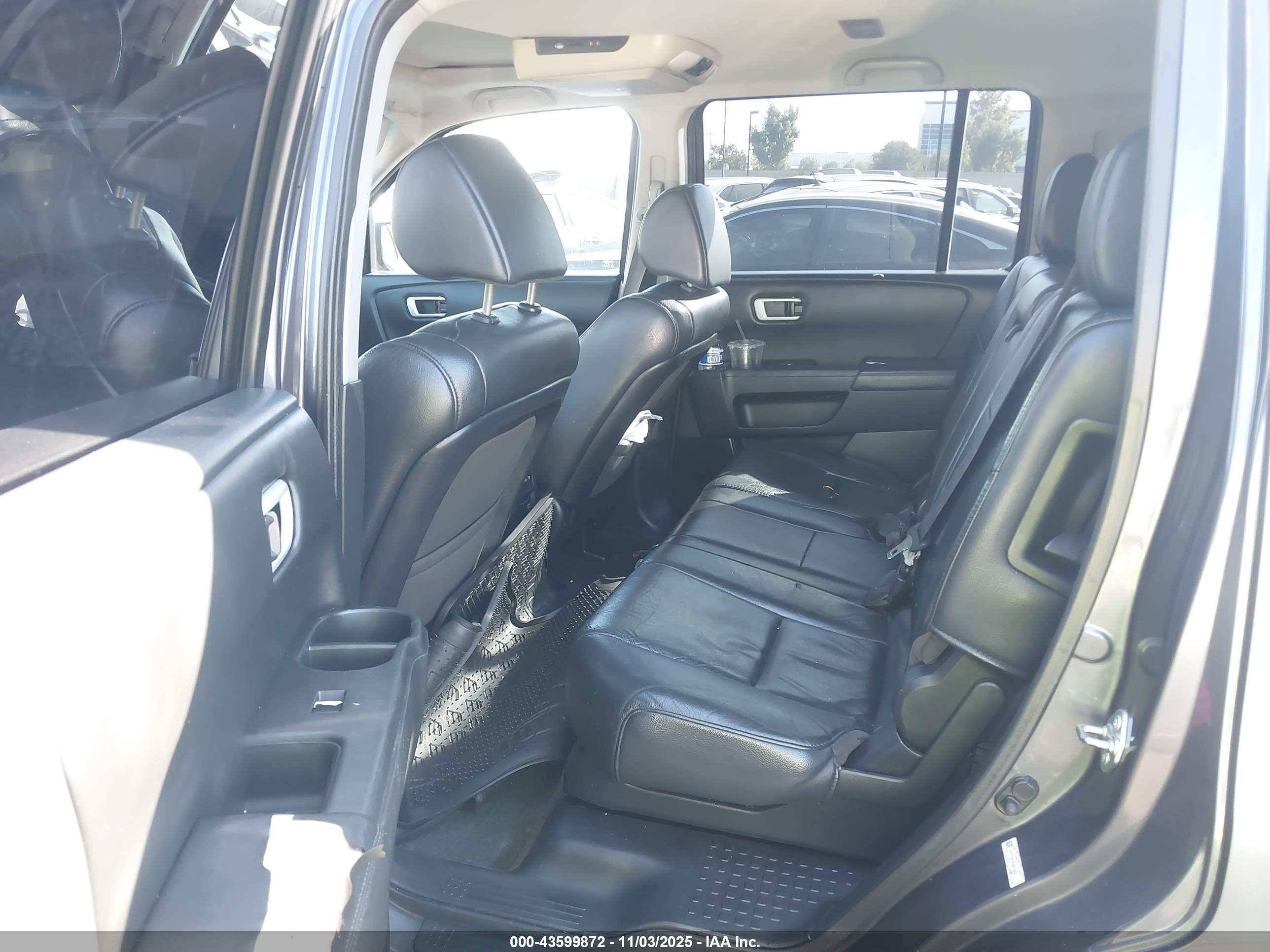 HONDA PILOT image 8