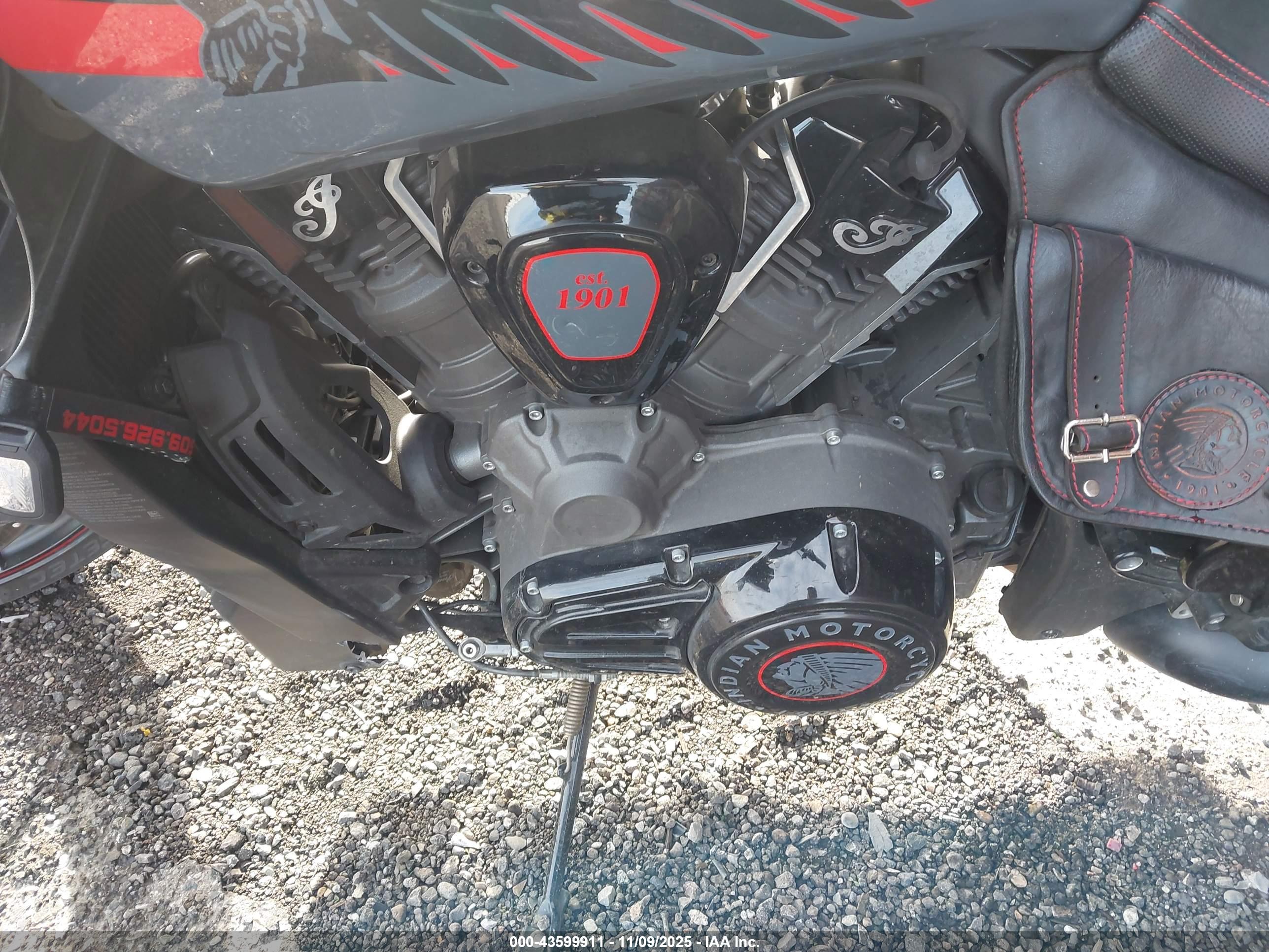 INDIAN MOTORCYCLE image 9