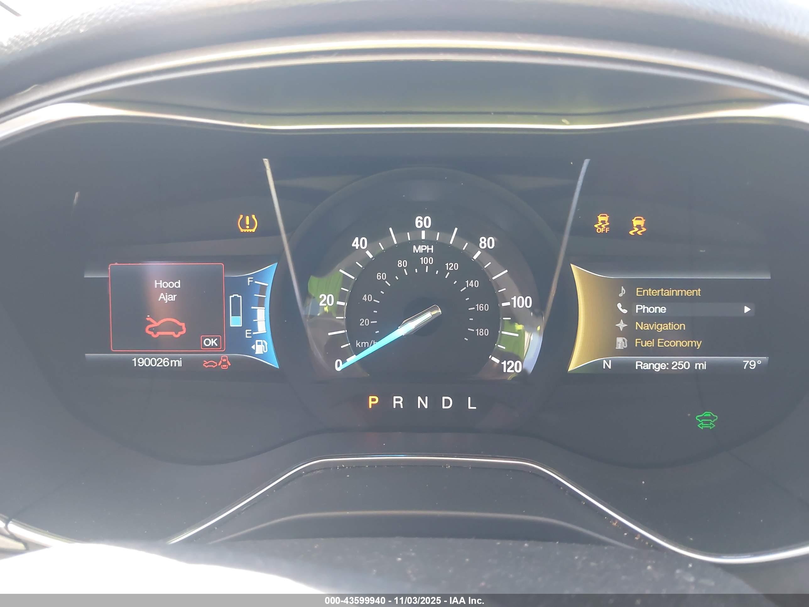 FORD FUSION image 7