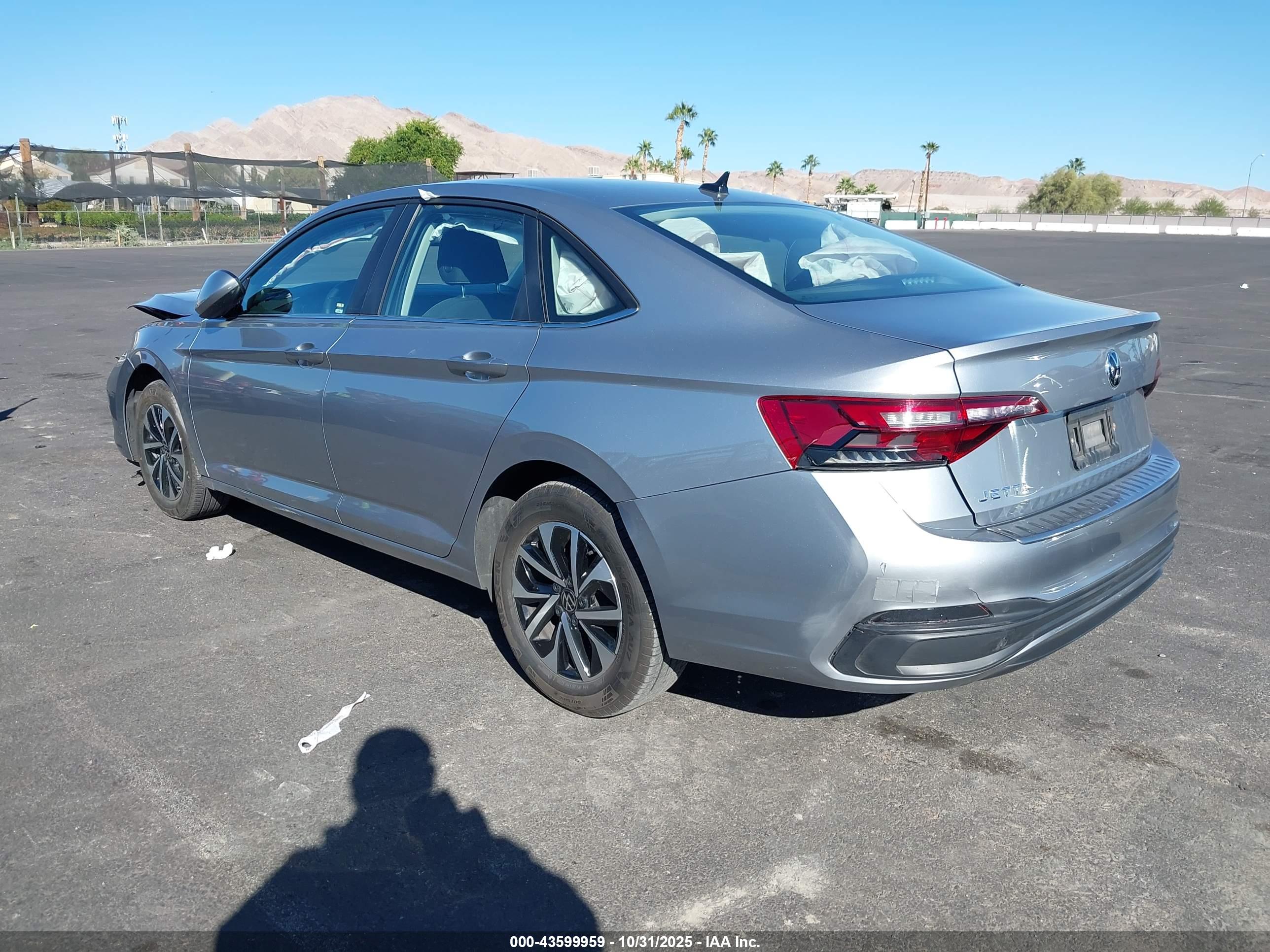 VOLKSWAGEN JETTA image 3