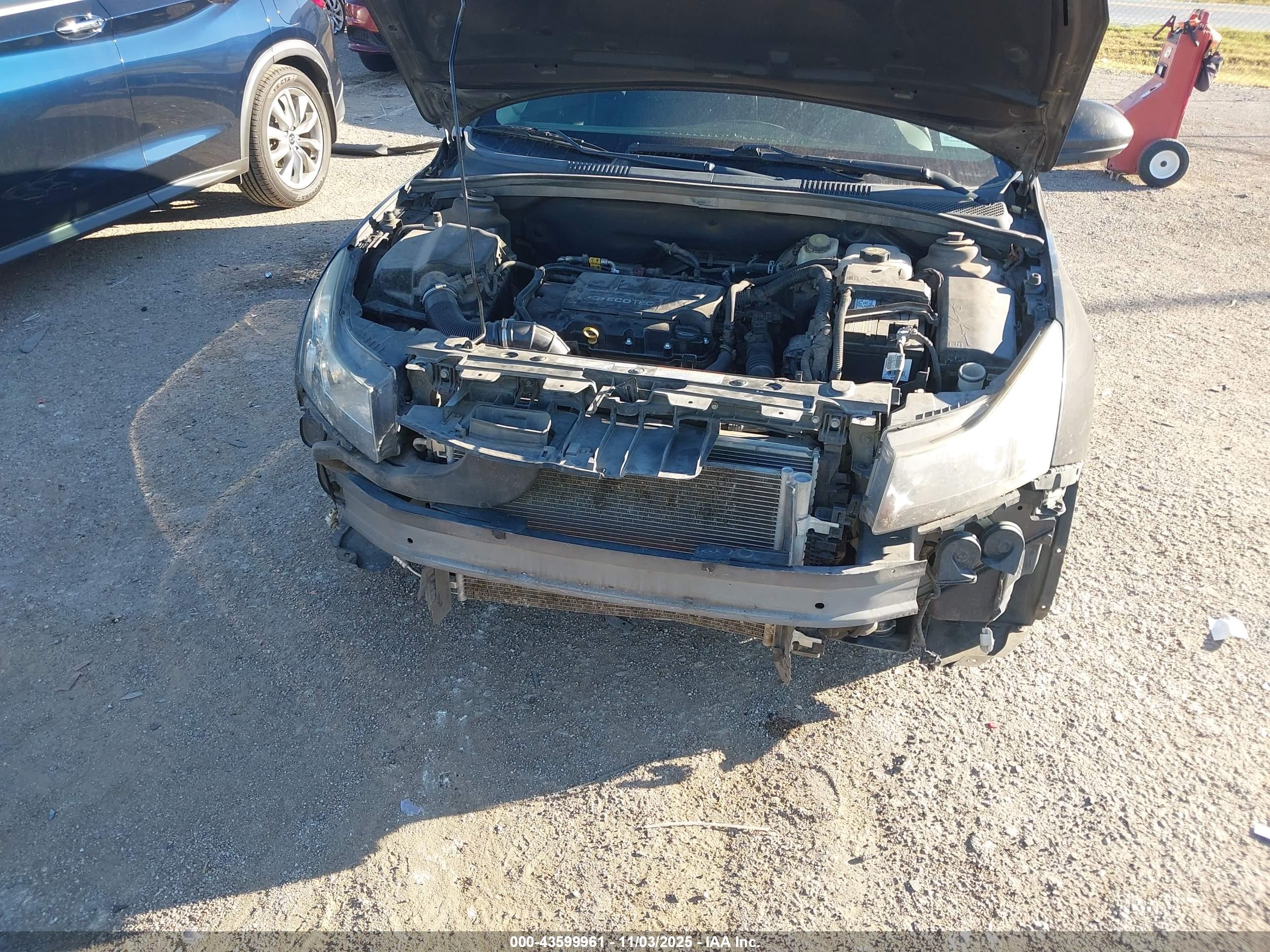 CHEVROLET CRUZE image 6
