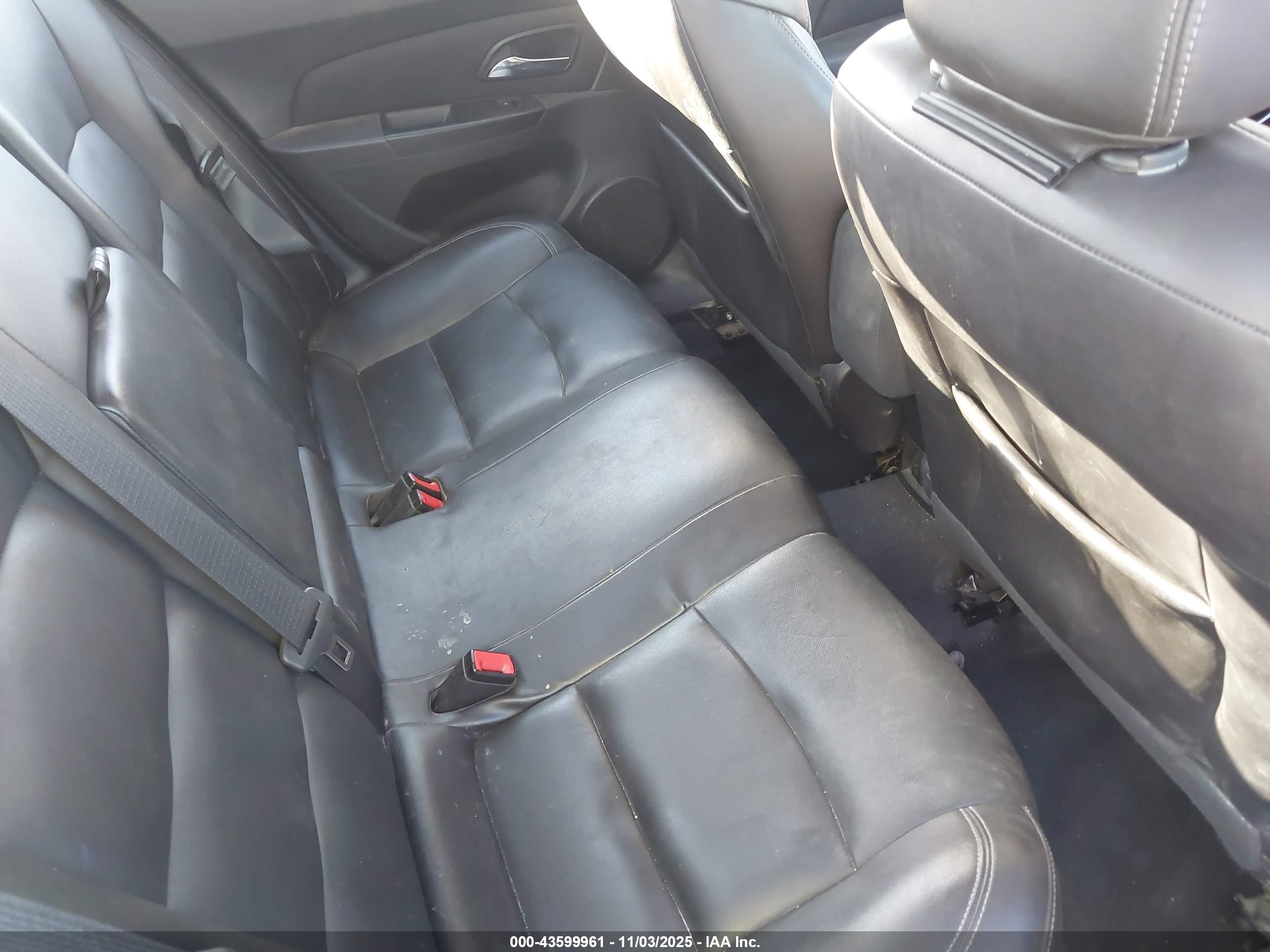 CHEVROLET CRUZE image 8