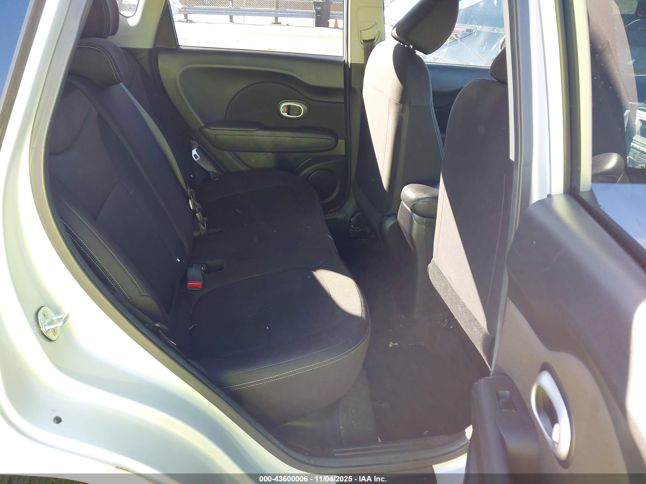 KIA SOUL image 8