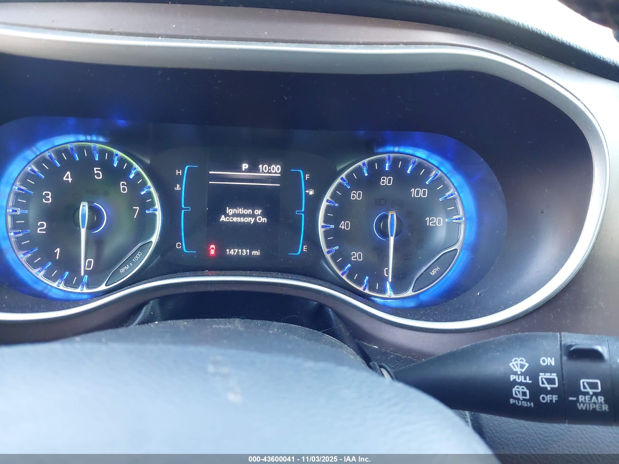 CHRYSLER PACIFICA image 7