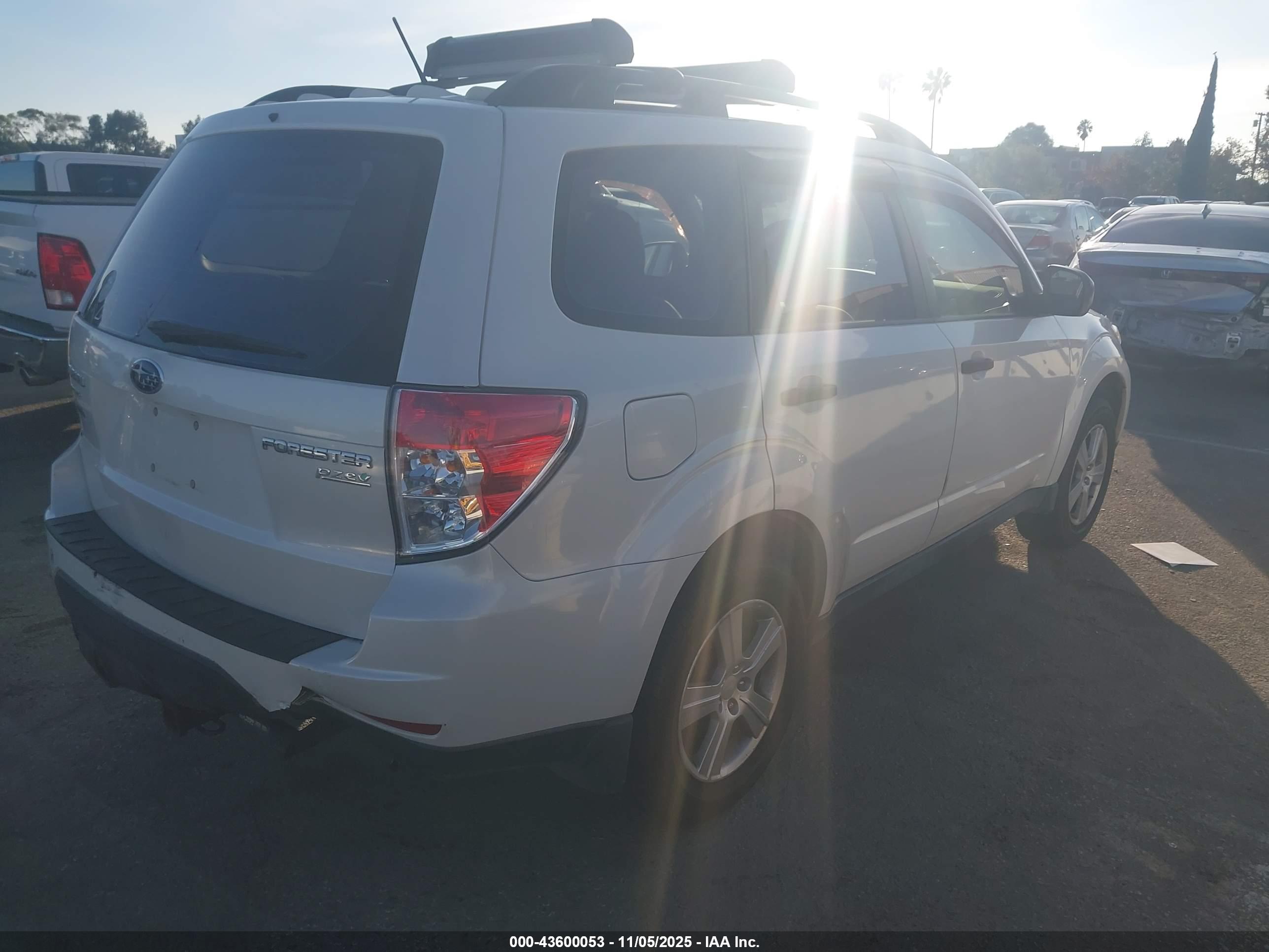 SUBARU FORESTER image 4