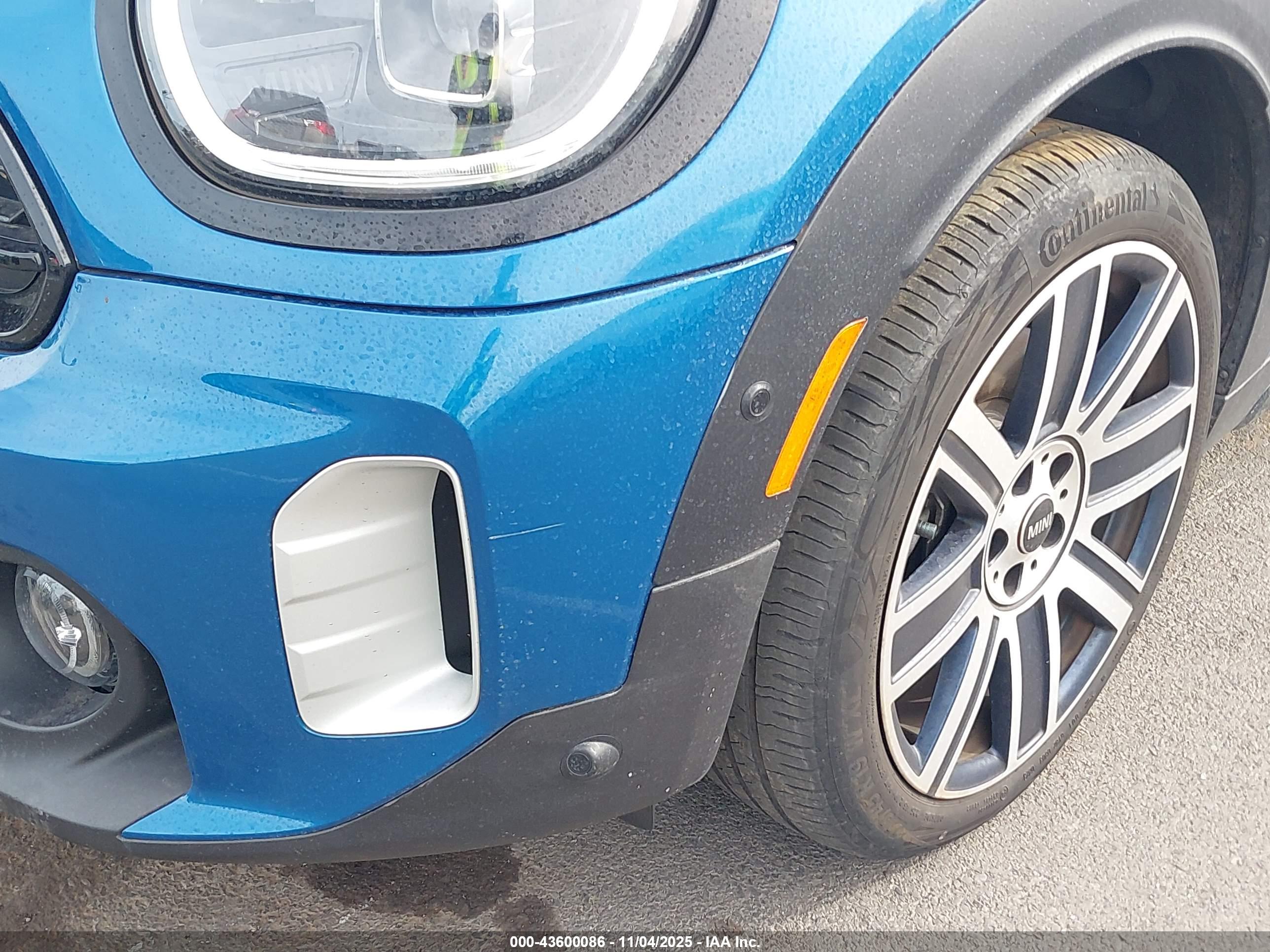 MINI COUNTRYMAN image 6