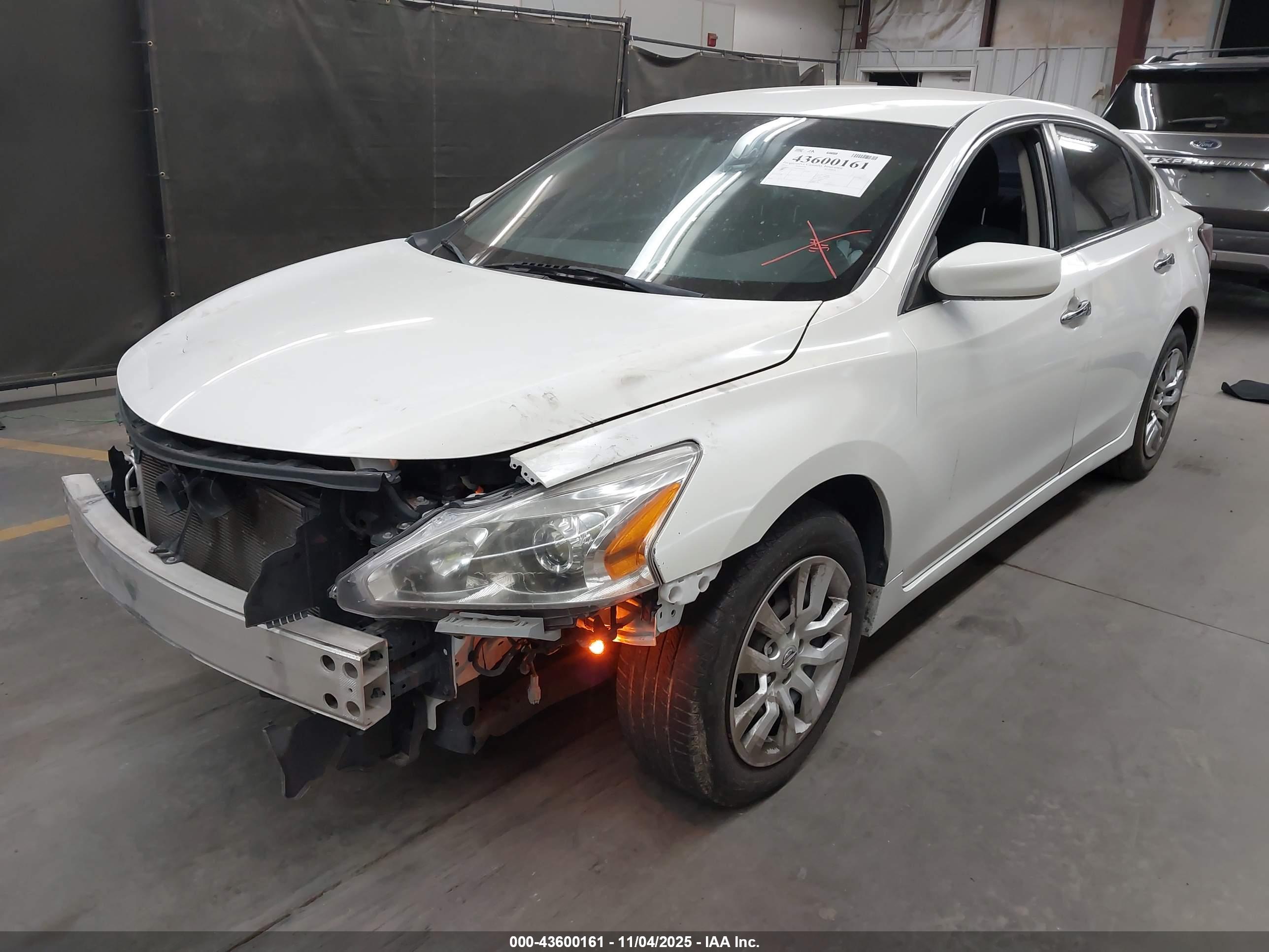 NISSAN ALTIMA image 2