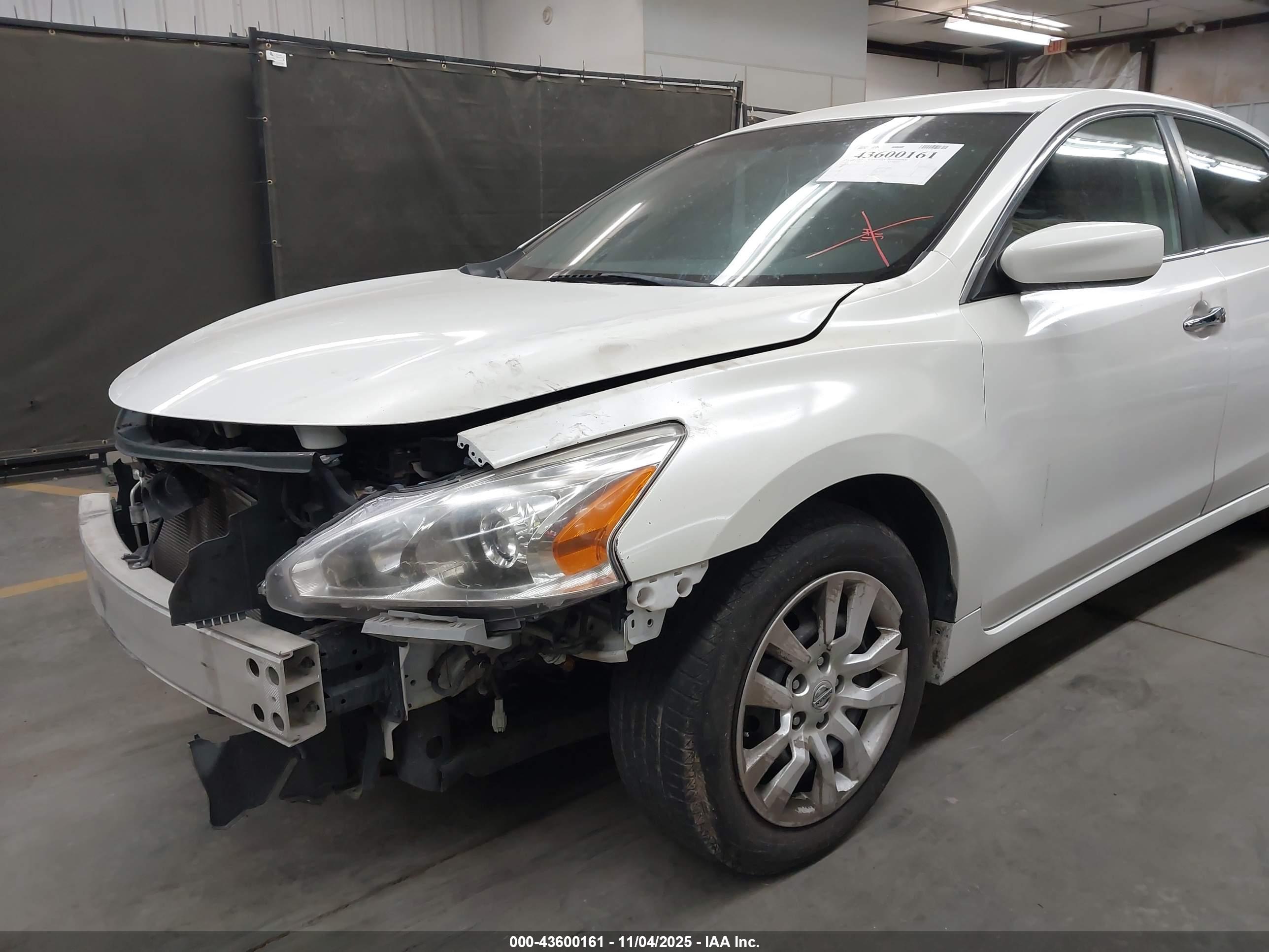 NISSAN ALTIMA image 6
