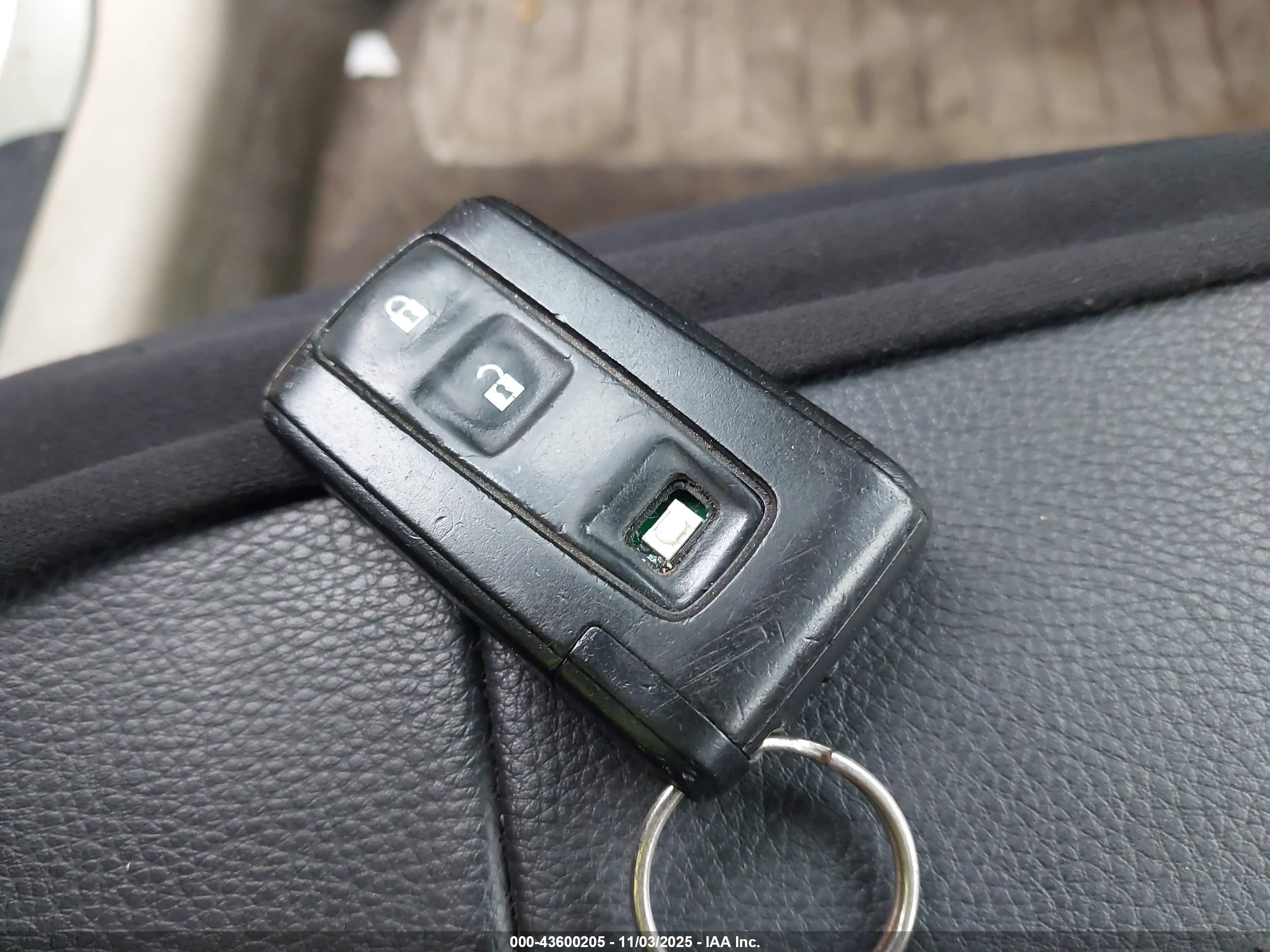 TOYOTA PRIUS image 11