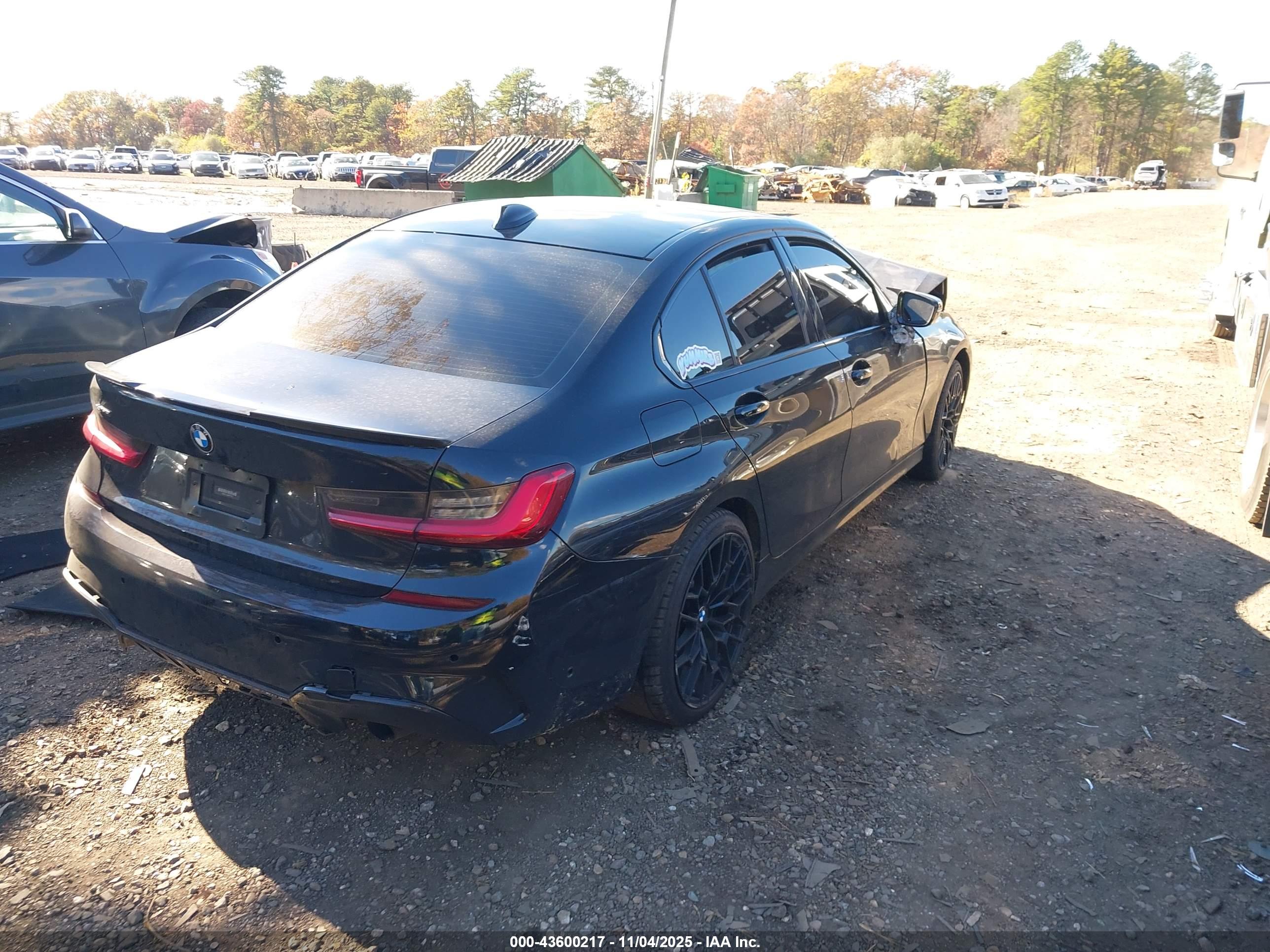 BMW 330I image 4
