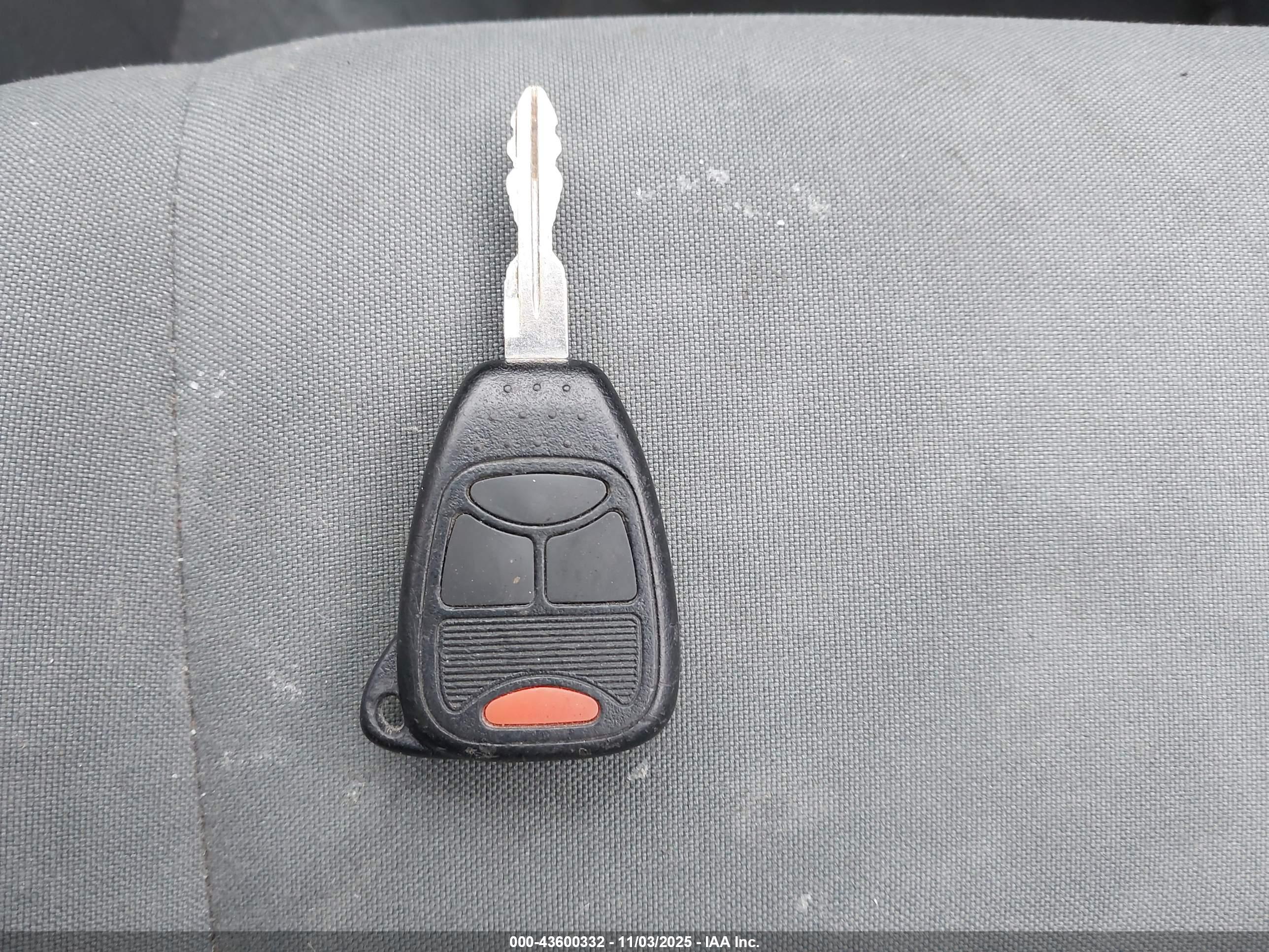 JEEP LIBERTY image 11
