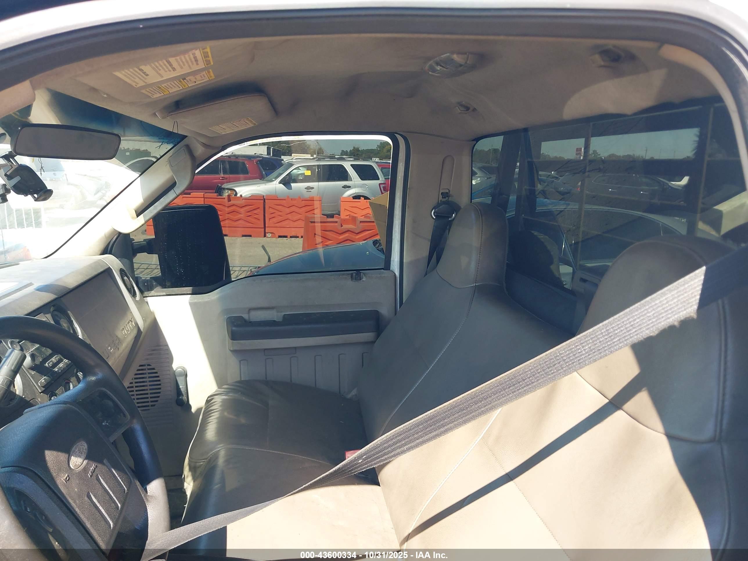 FORD F-350 image 7