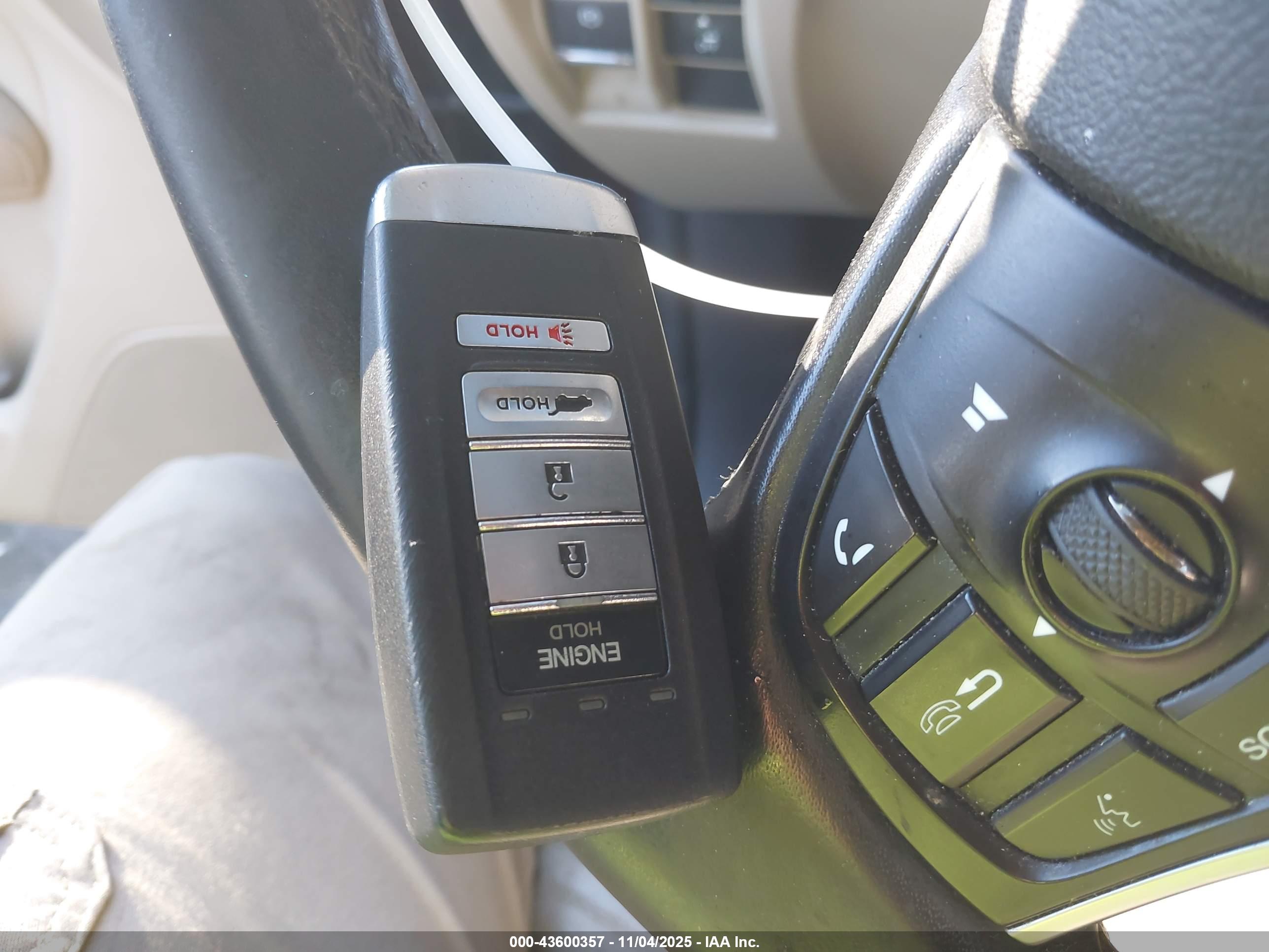ACURA MDX image 11
