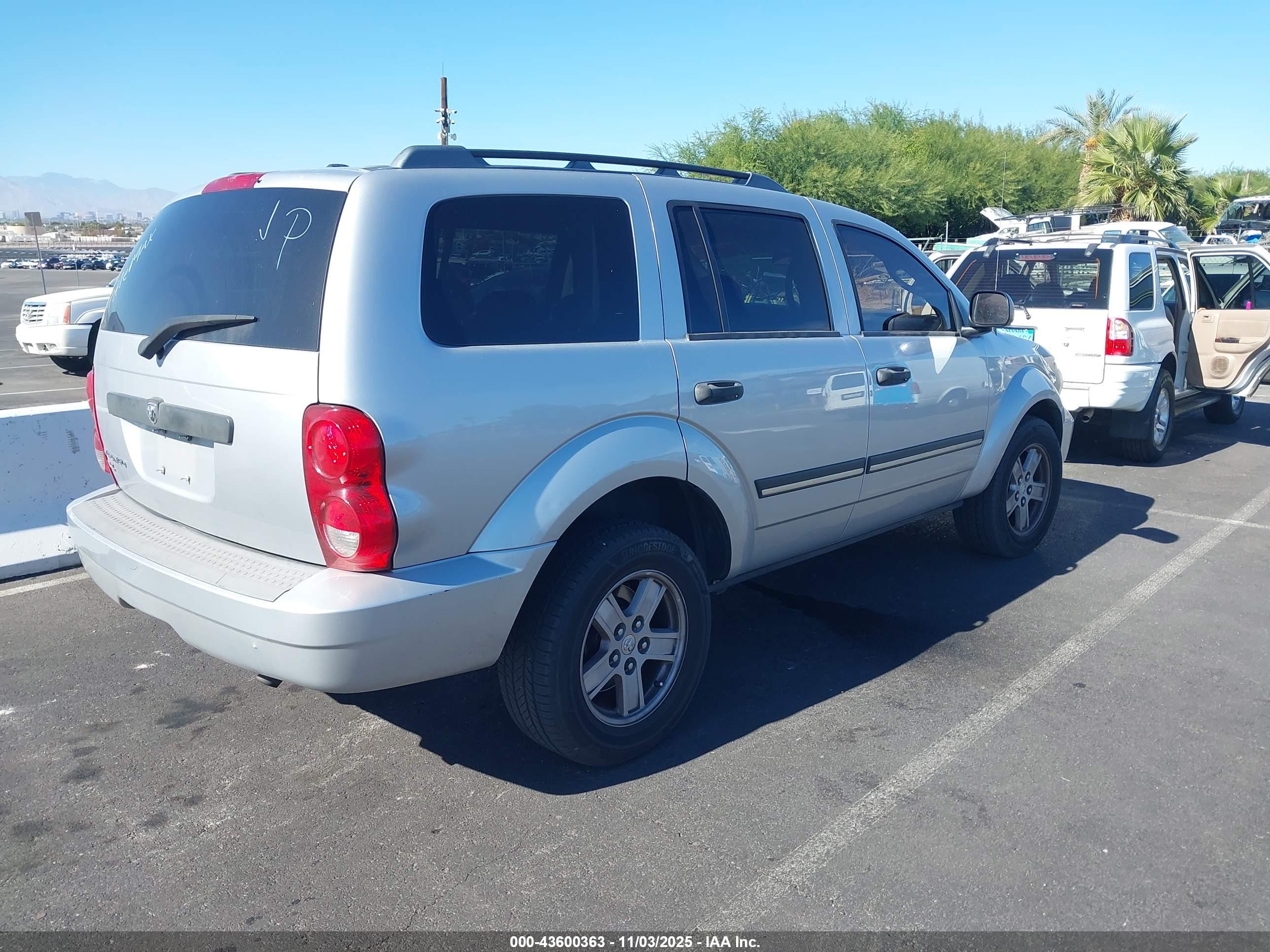 DODGE DURANGO image 4