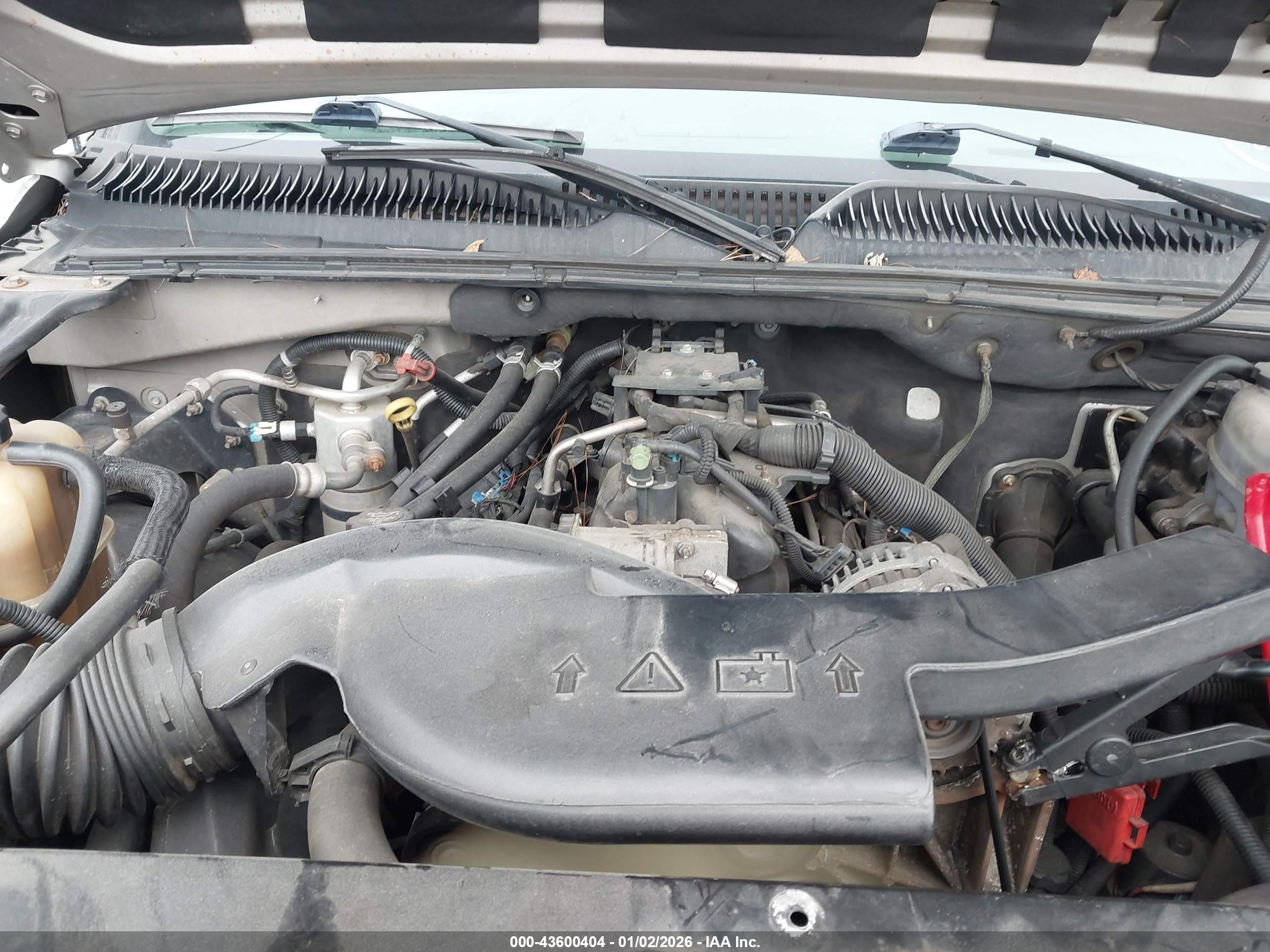 CHEVROLET TAHOE image 10