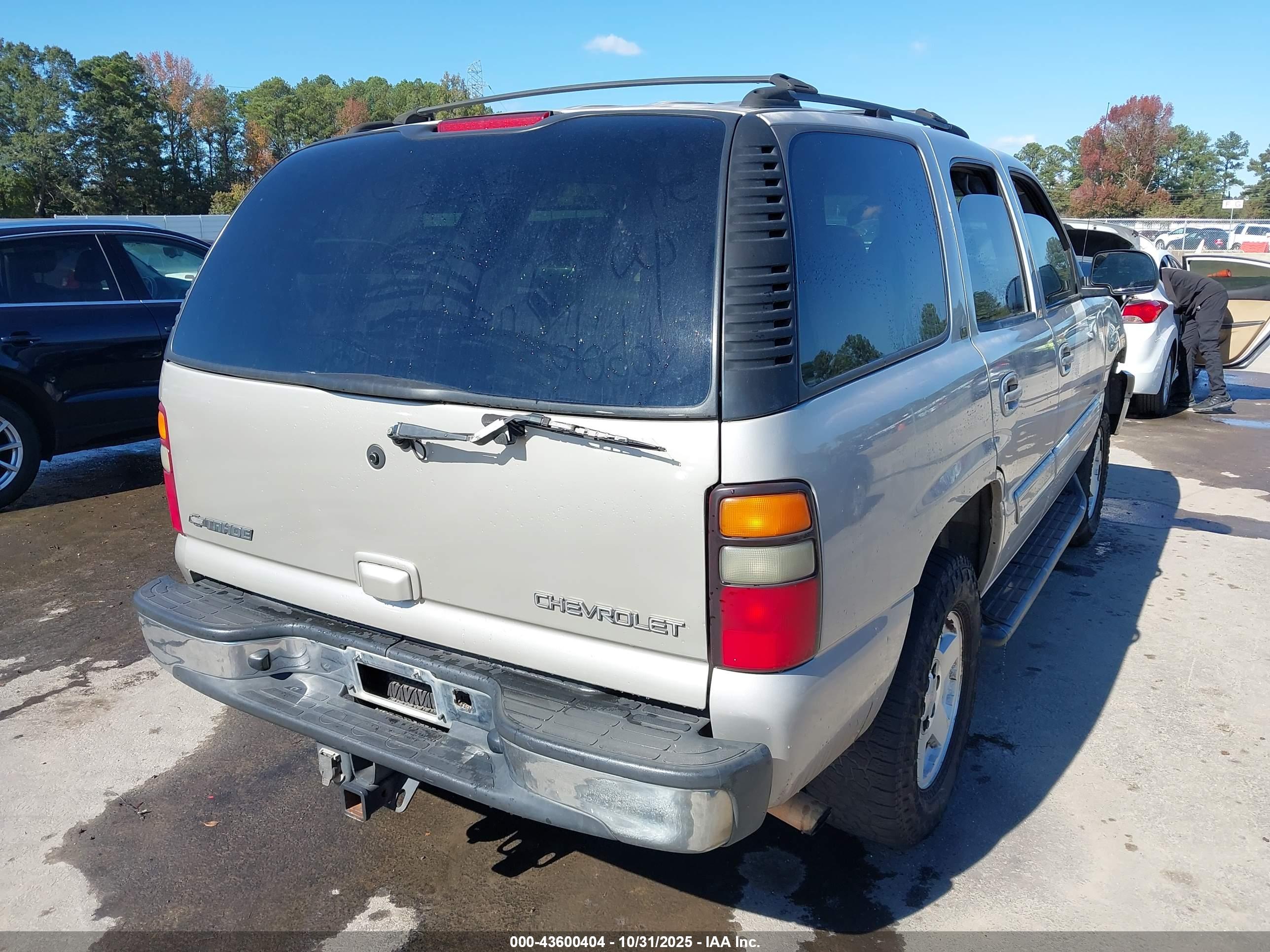 CHEVROLET TAHOE image 4