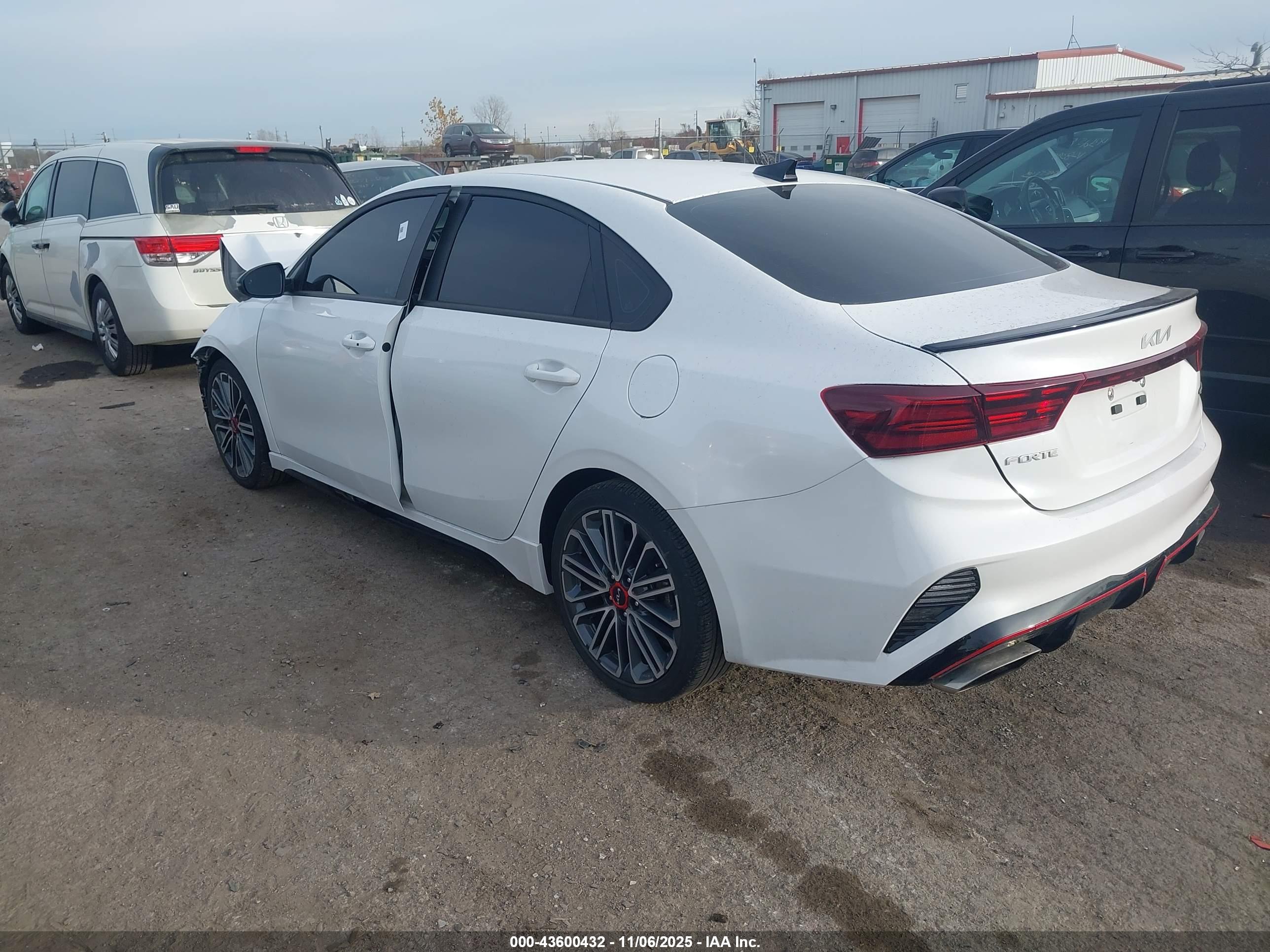KIA FORTE image 3