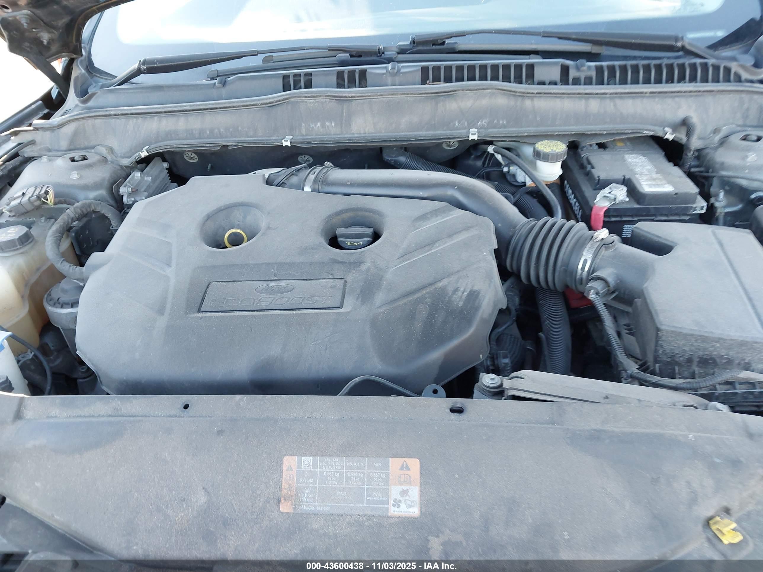 FORD FUSION image 10