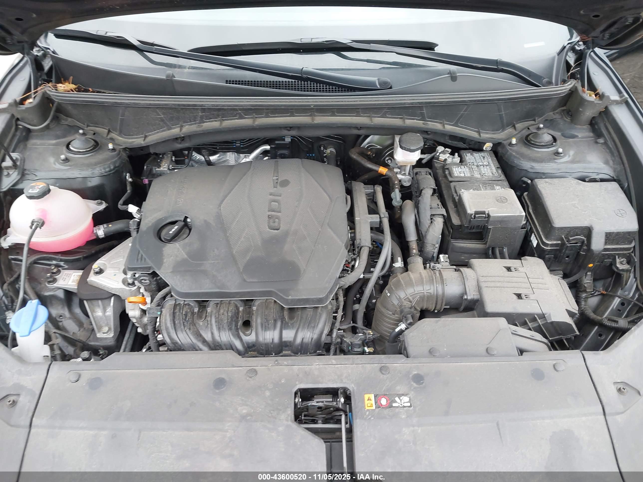 HYUNDAI TUCSON image 10