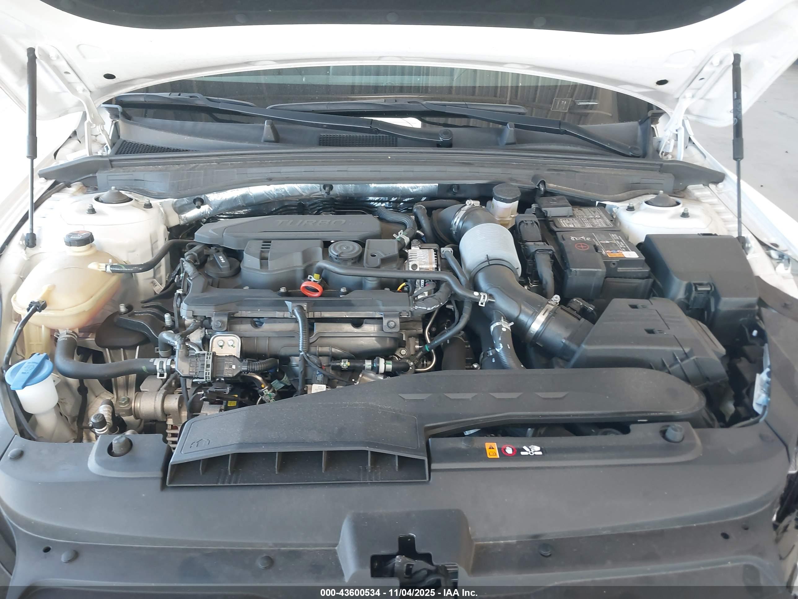 KIA K5 image 10