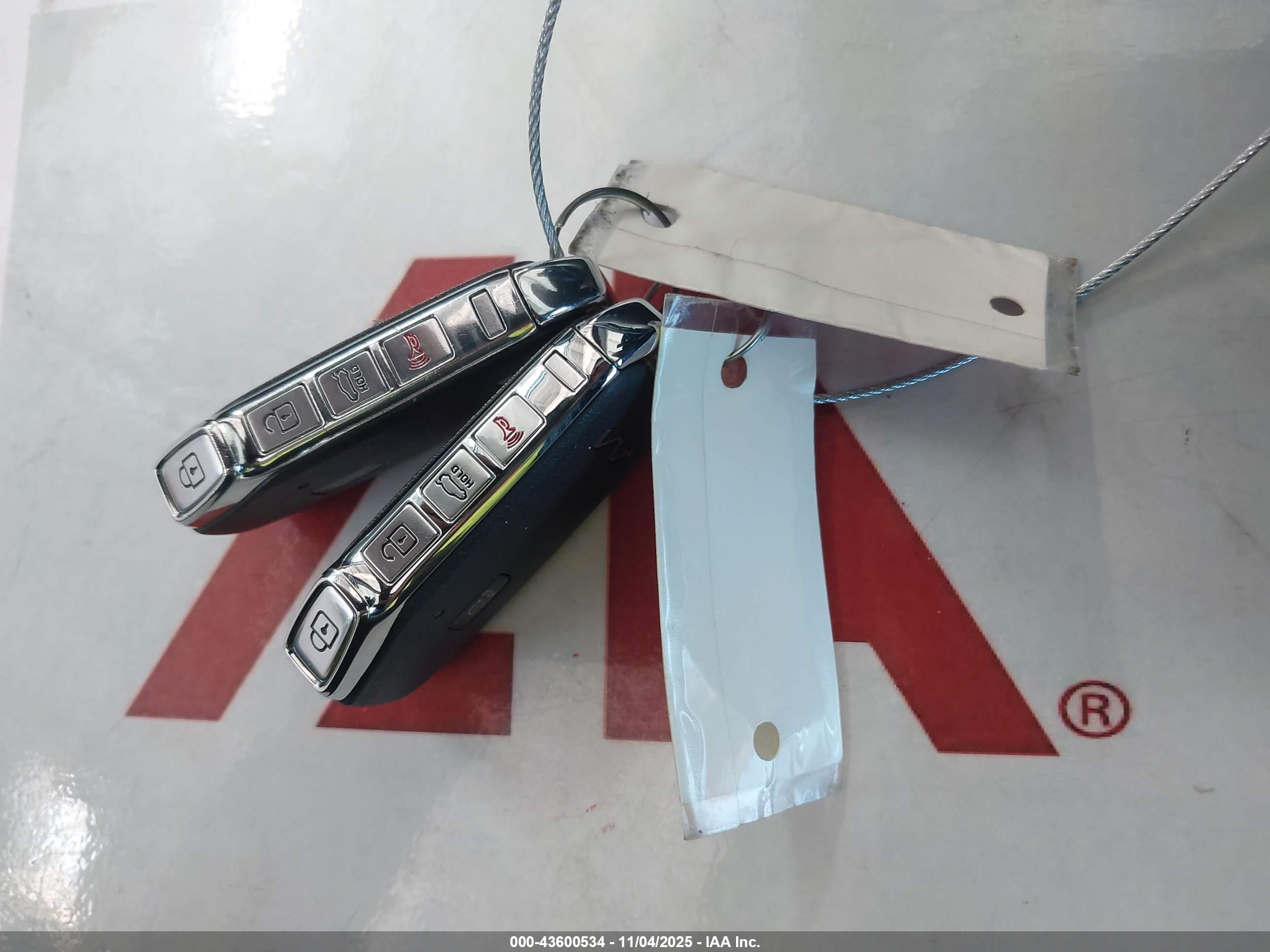 KIA K5 image 11
