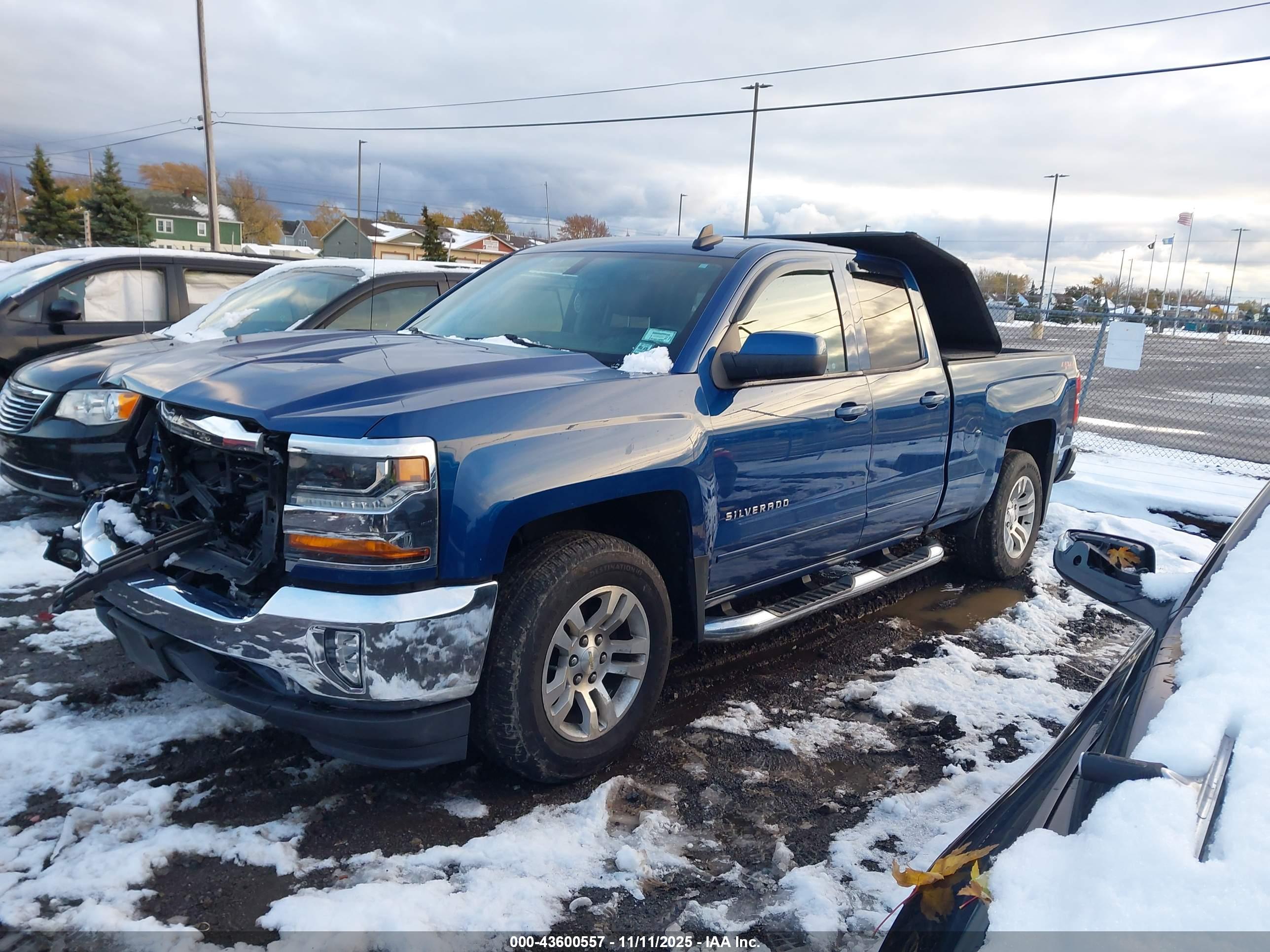 CHEVROLET SILVERADO image 2