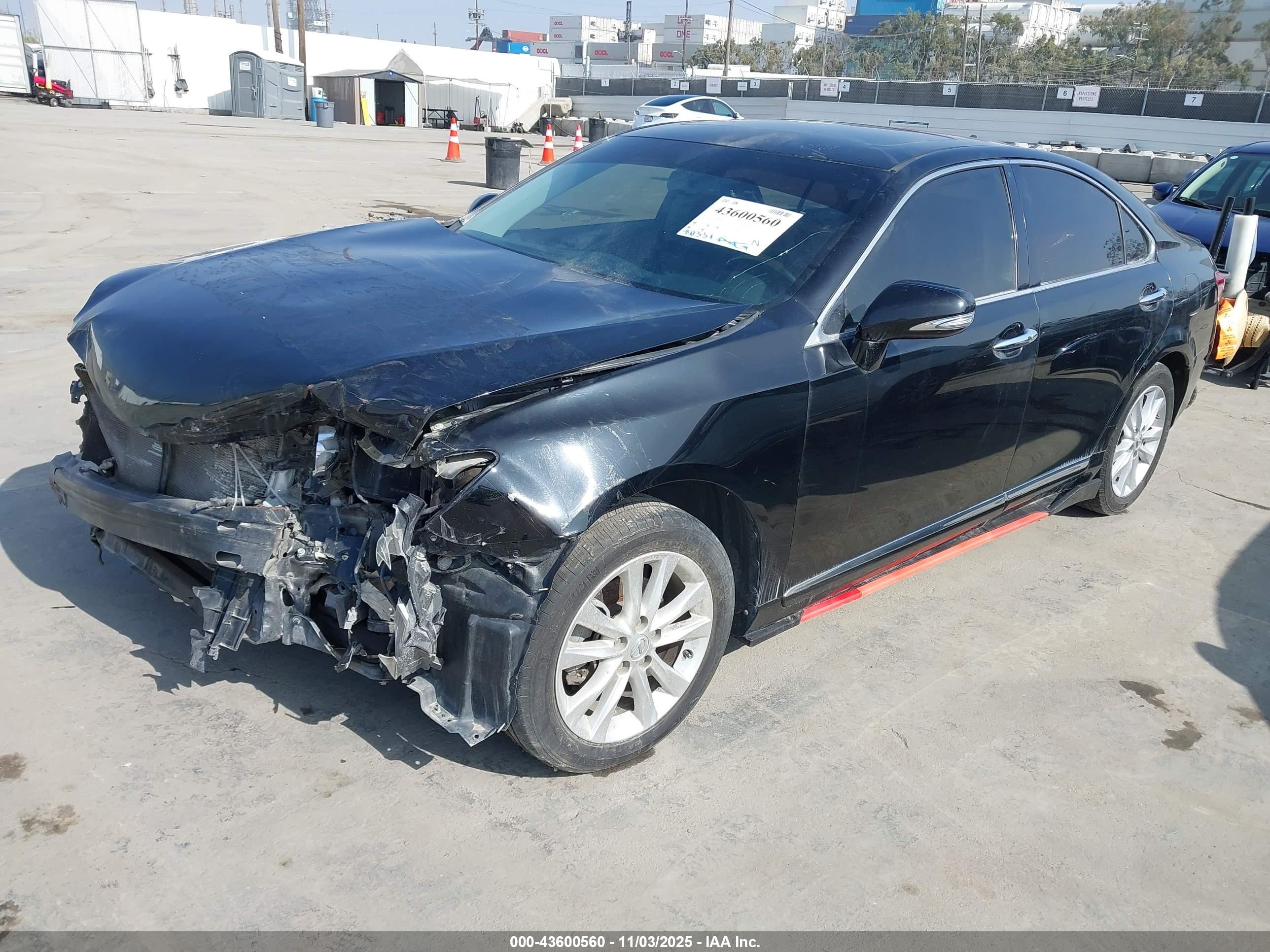LEXUS ES image 2