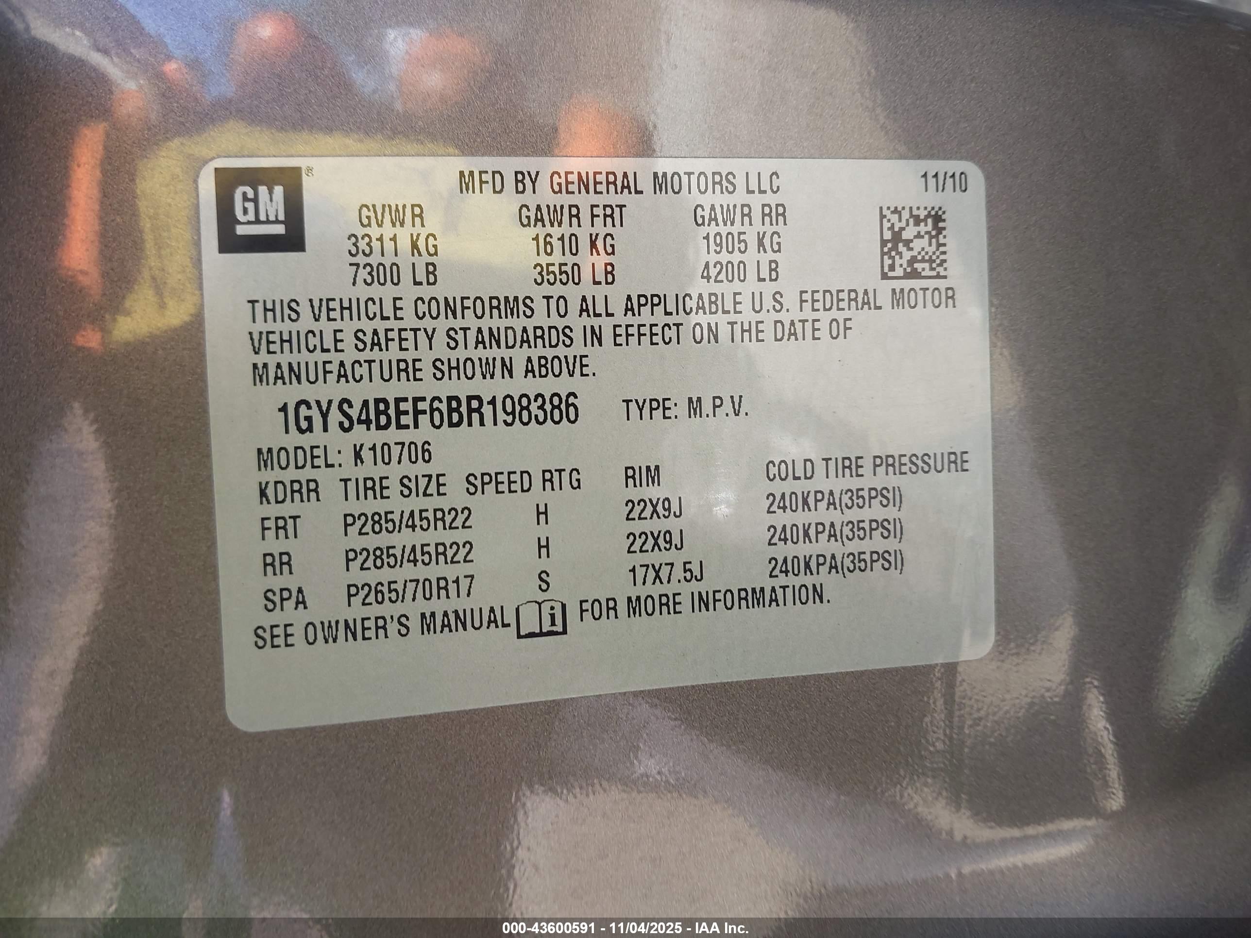 CADILLAC ESCALADE image 9