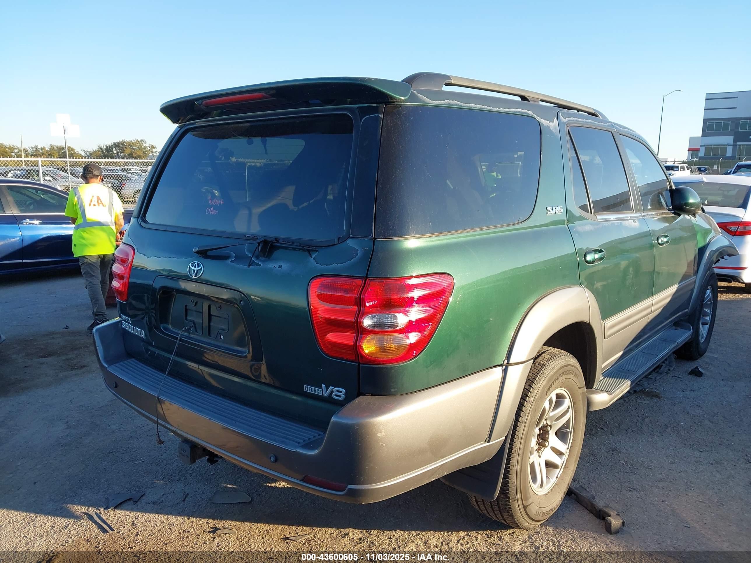 TOYOTA SEQUOIA image 4