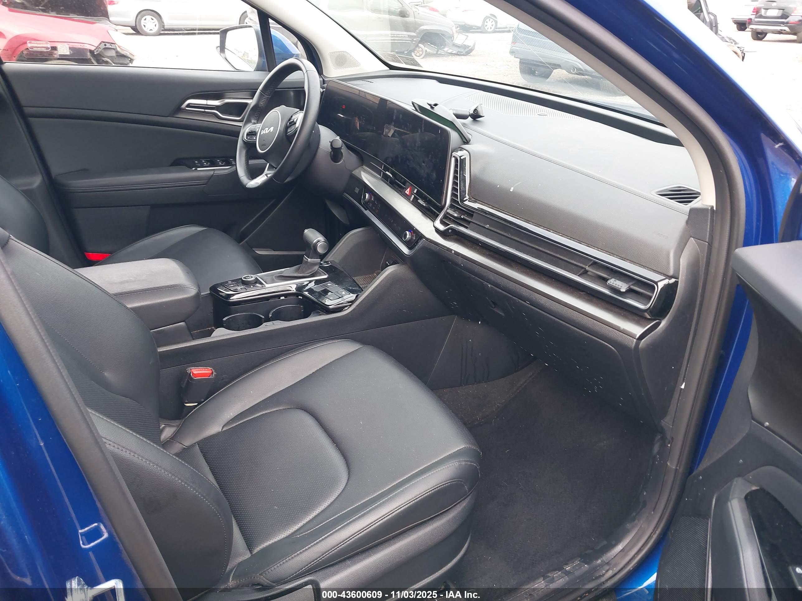 KIA SPORTAGE image 5