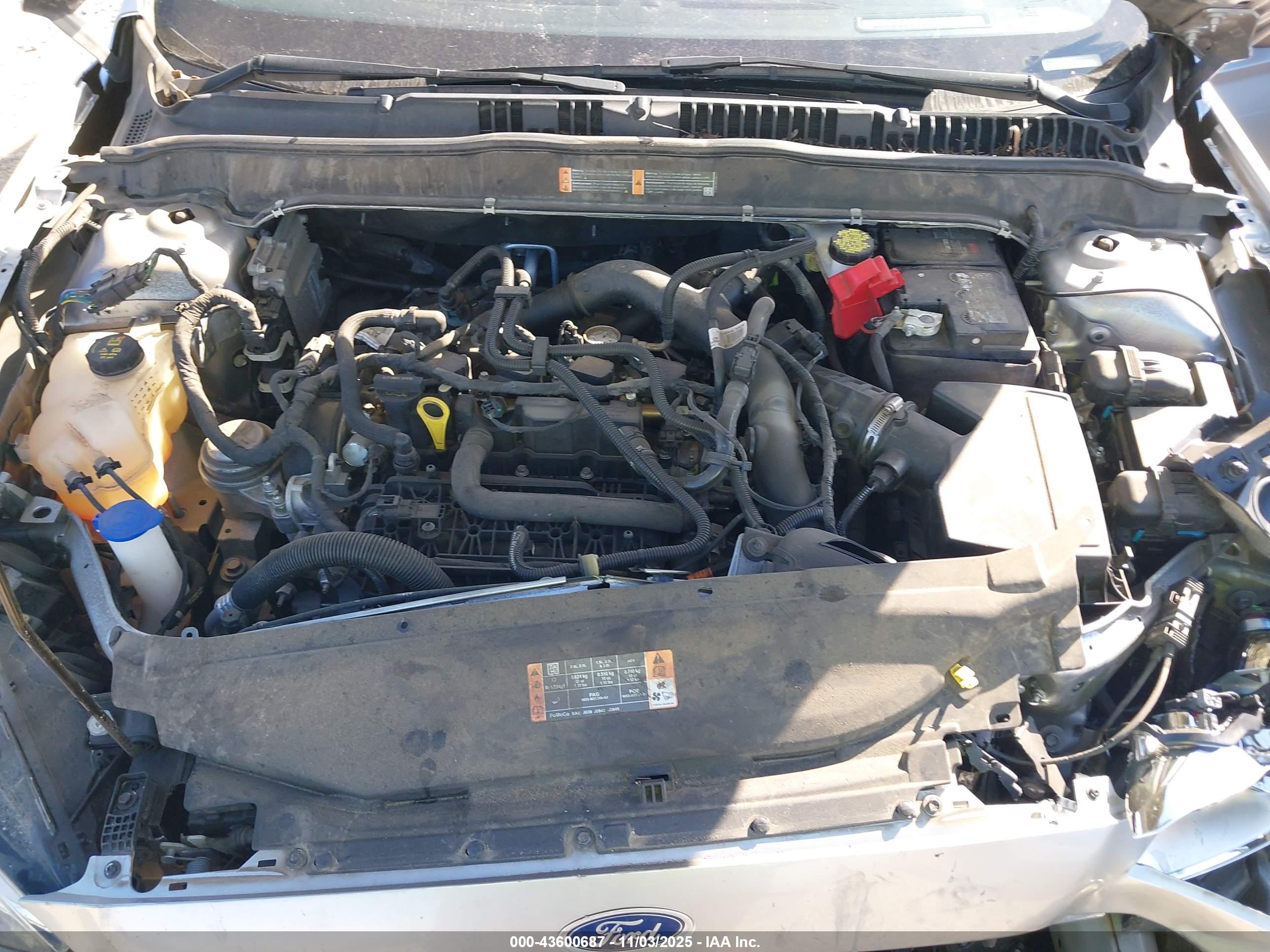 FORD FUSION image 10