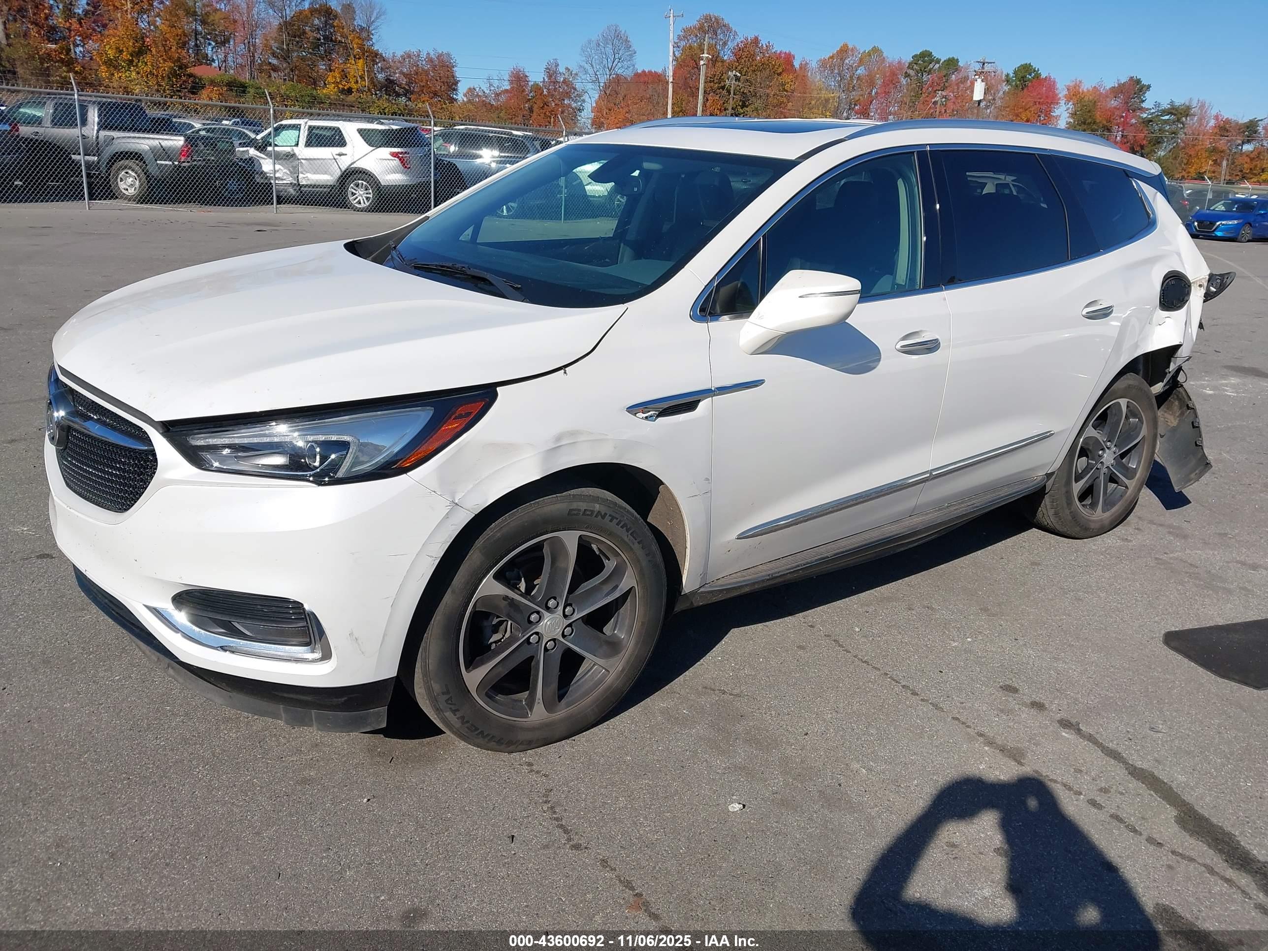 BUICK ENCLAVE image 2